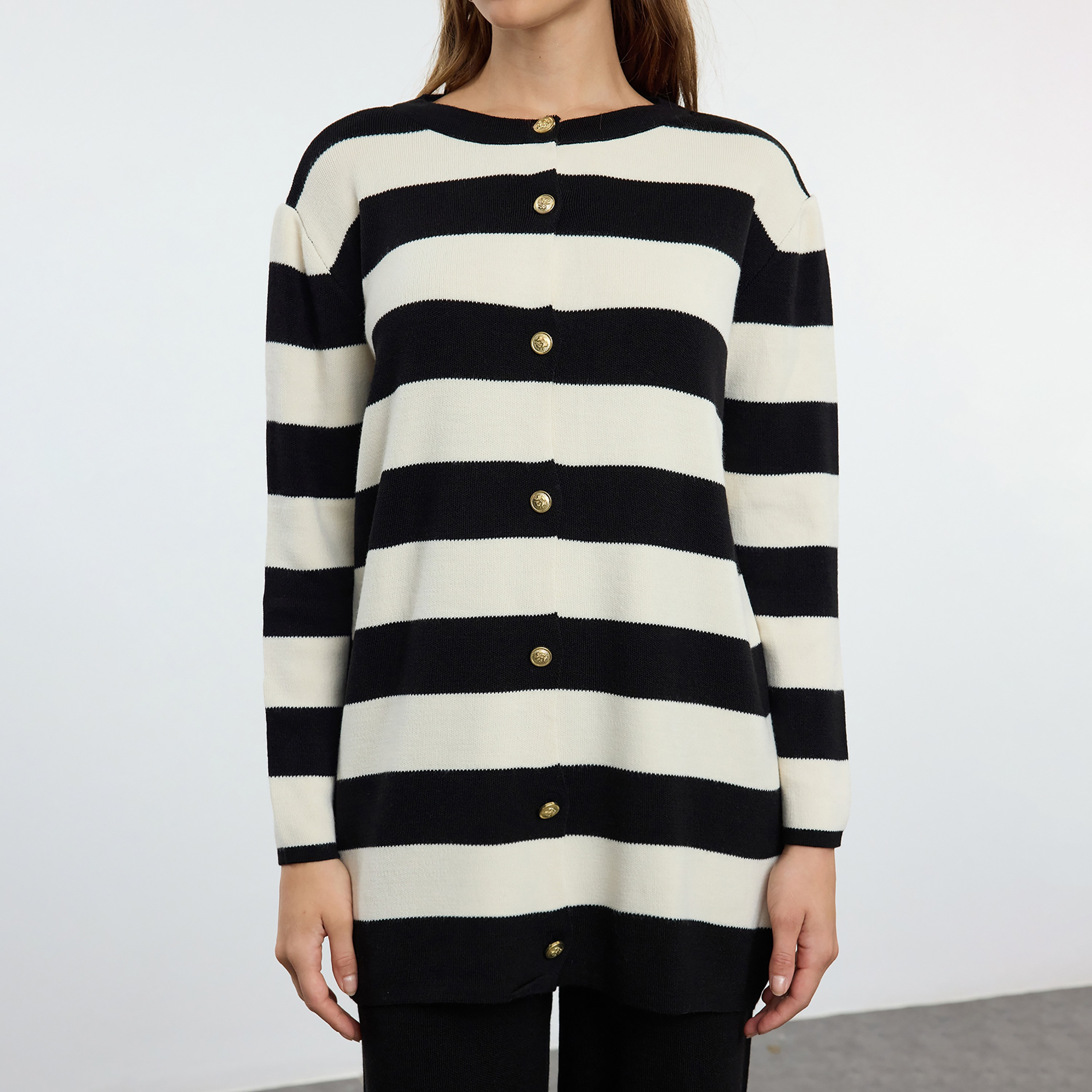 Trendyol Modest Black Striped Dropped Sleeves Women's Cardigan & Pants Set-women-clothing-coordsets-image-4