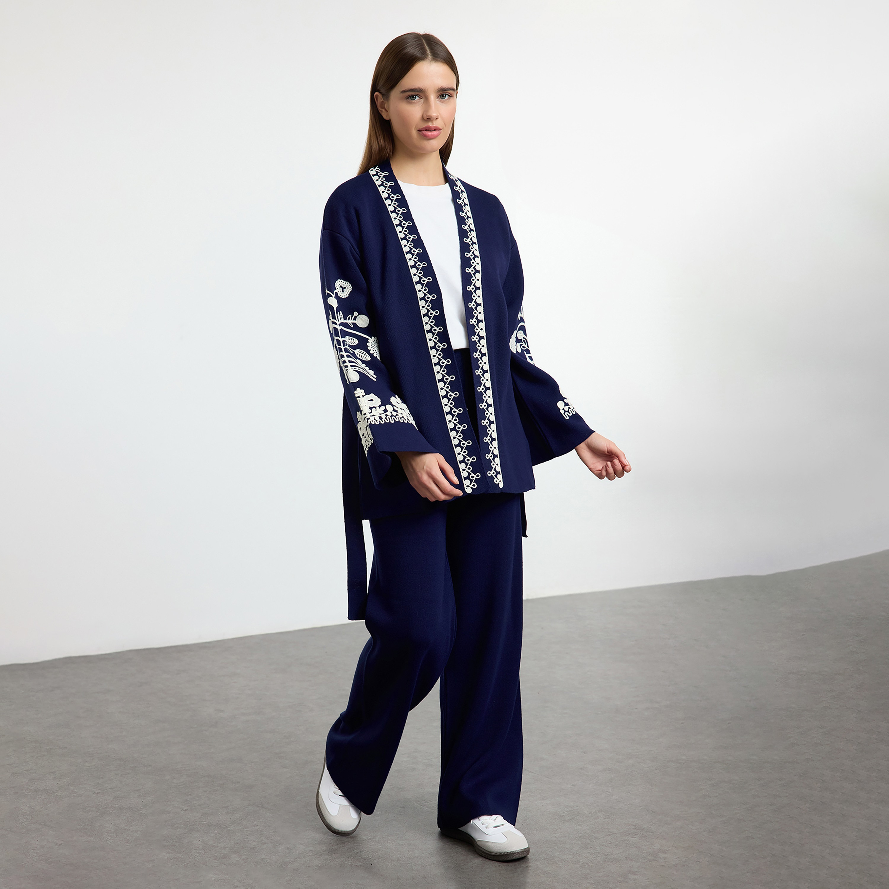 Trendyol Modest Floral Embroidered Kimono Sleeves Women's Cardigan & Pants Set-women-clothing-coordsets-image-2