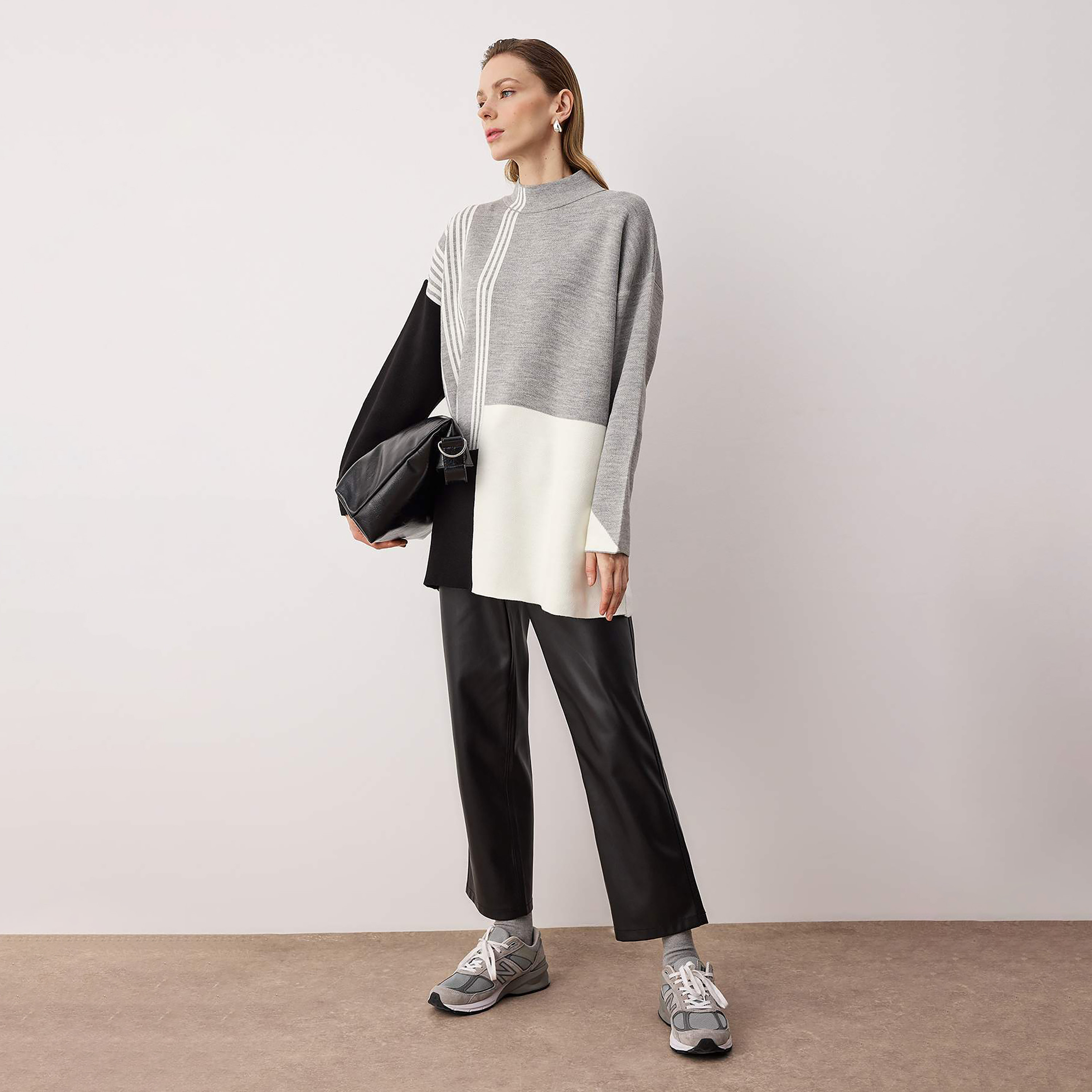 Trendyol Modest Grey Color-Blocked Mock Neck Dropped Sleeves Women's Sweater-women-winterwear-cardigansandjumpers-jumpers-image-2