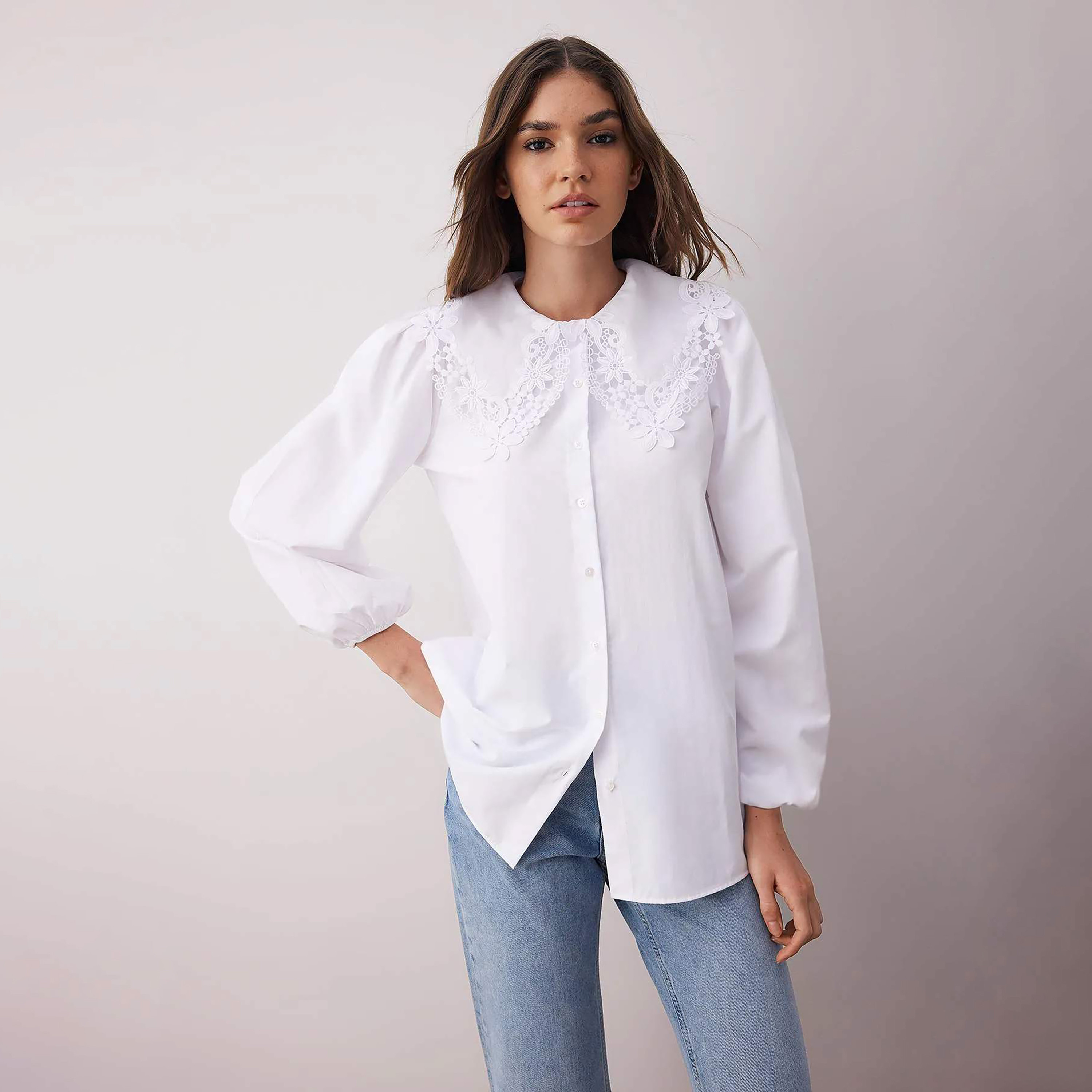 Trendyol Modest White Flora Lace Peter Pan Collar Puff Sleeves Women's Top-women-clothing-shirtsandblouses-blouses-image-1