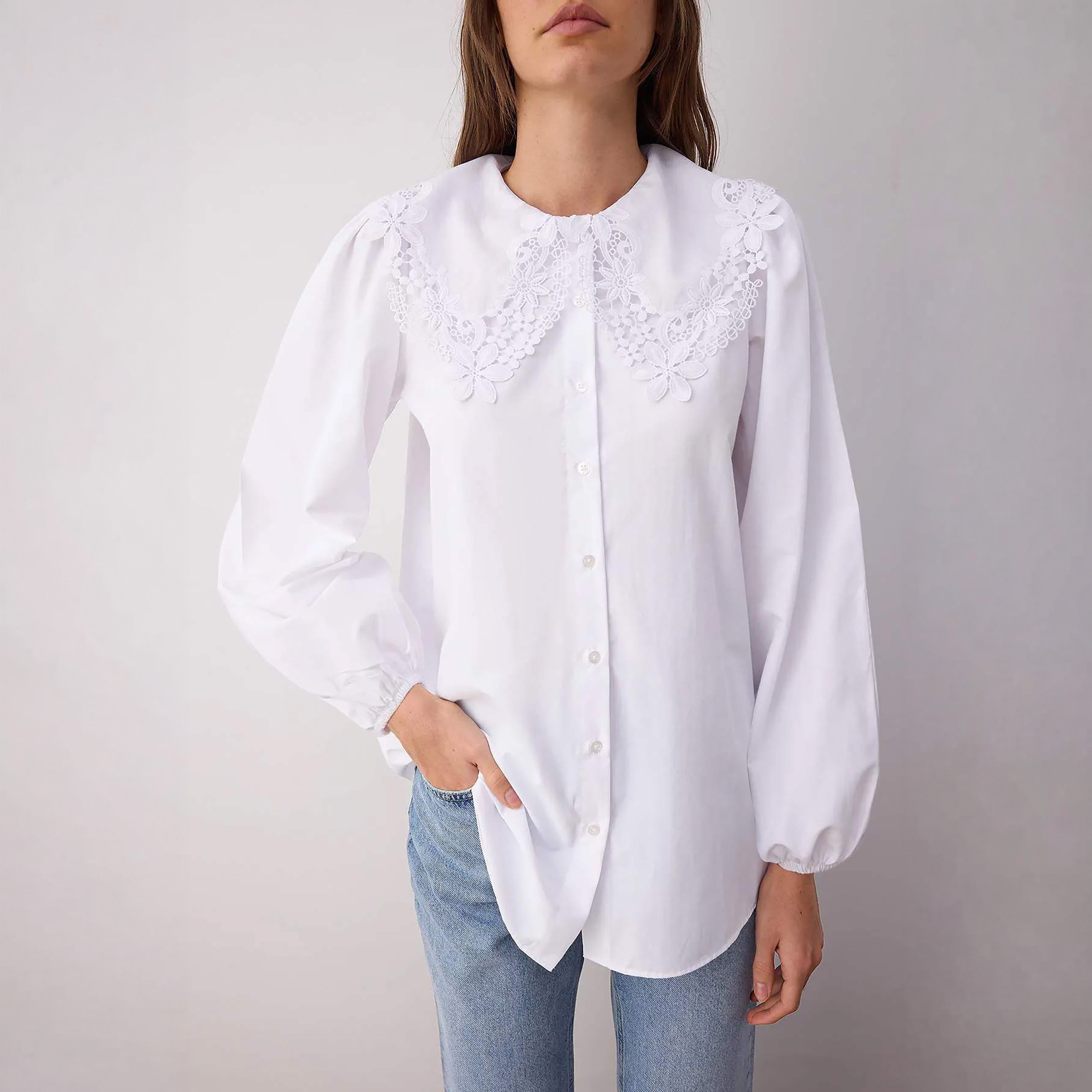 Trendyol Modest White Flora Lace Peter Pan Collar Puff Sleeves Women's Top-women-clothing-shirtsandblouses-blouses-image-4
