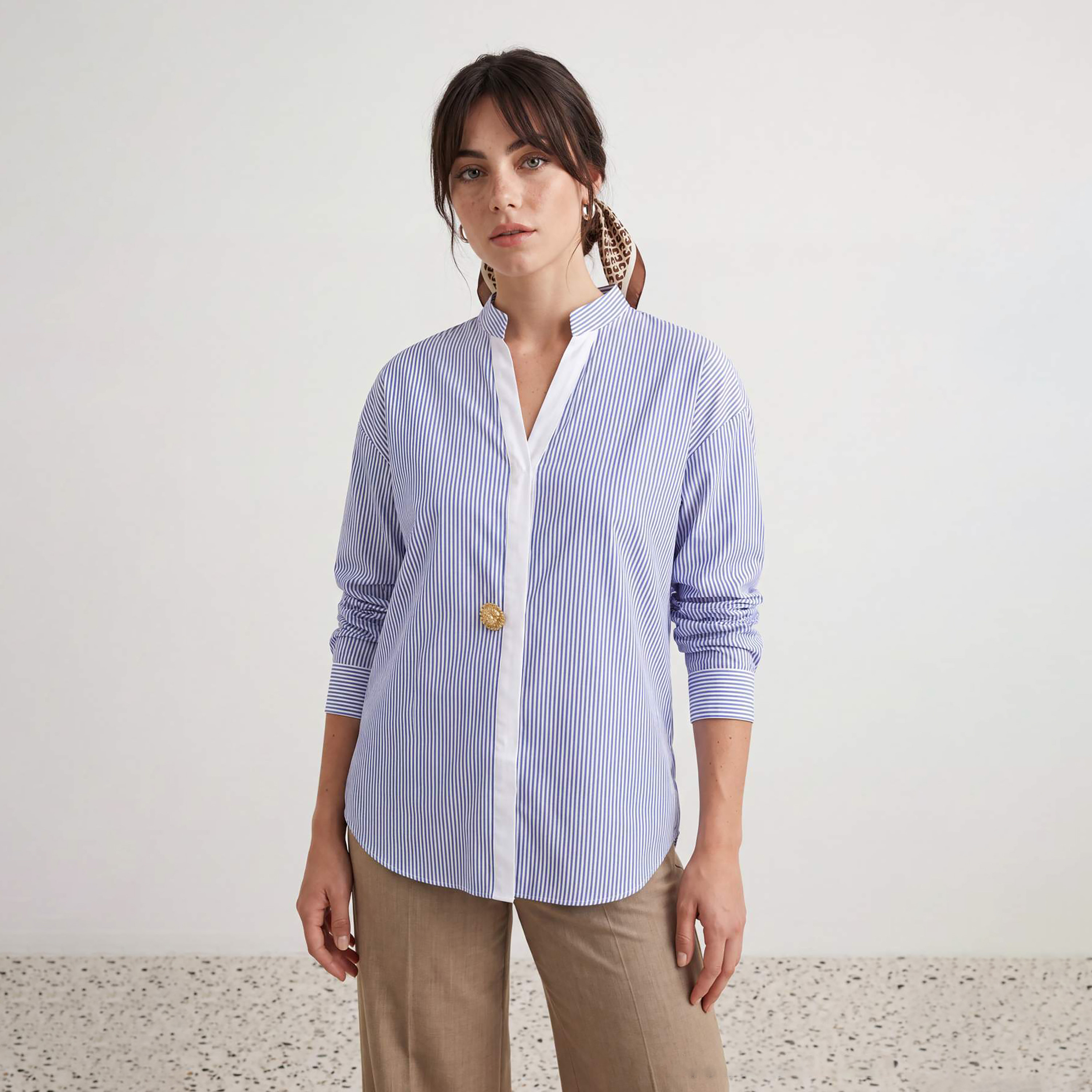قميص حريمي أزرق مخطط بياقة ماندرين وأكمام مسدلة من ترينديول موديست-women-clothing-shirtsandblouses-shirts-image-1