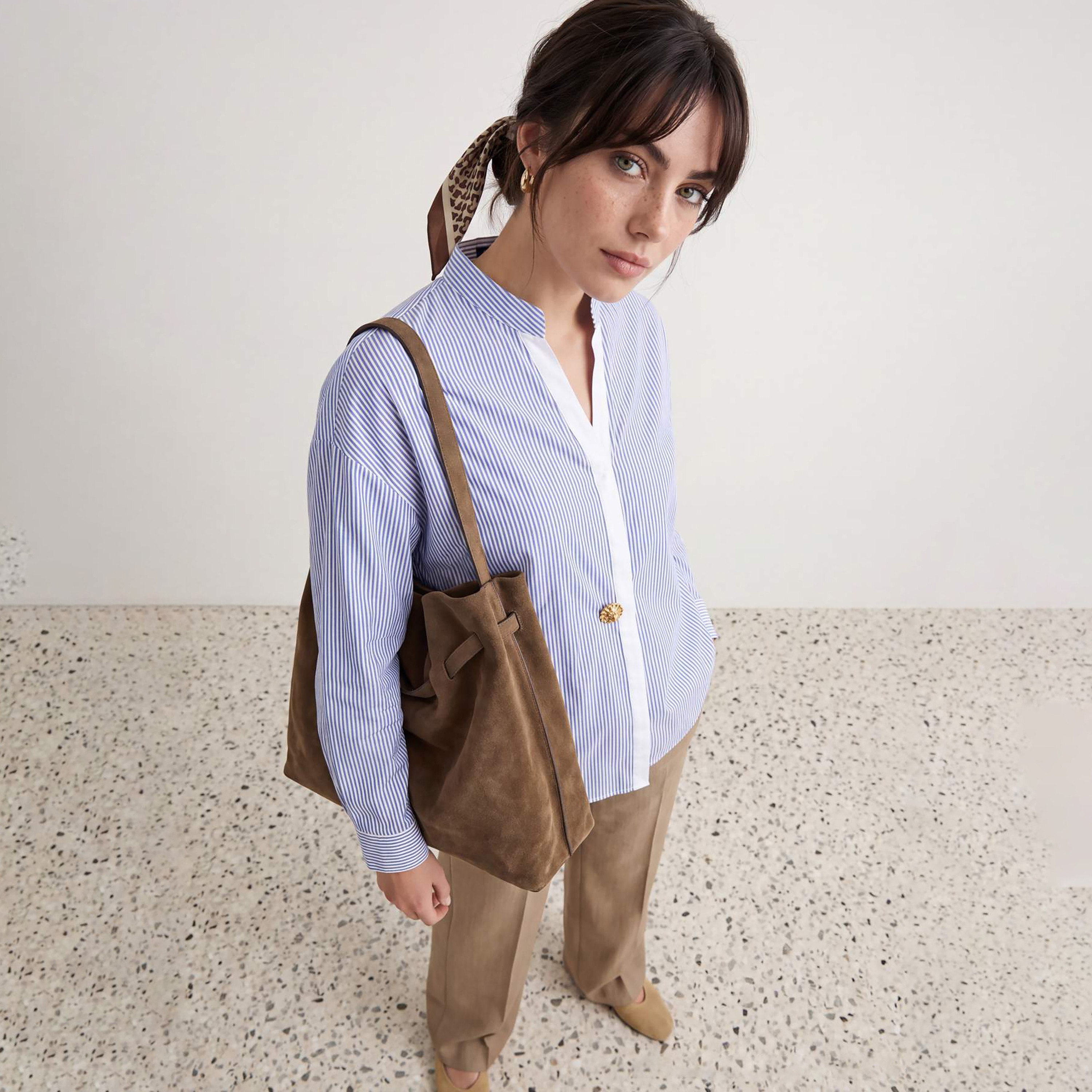 قميص حريمي أزرق مخطط بياقة ماندرين وأكمام مسدلة من ترينديول موديست-women-clothing-shirtsandblouses-shirts-image-4