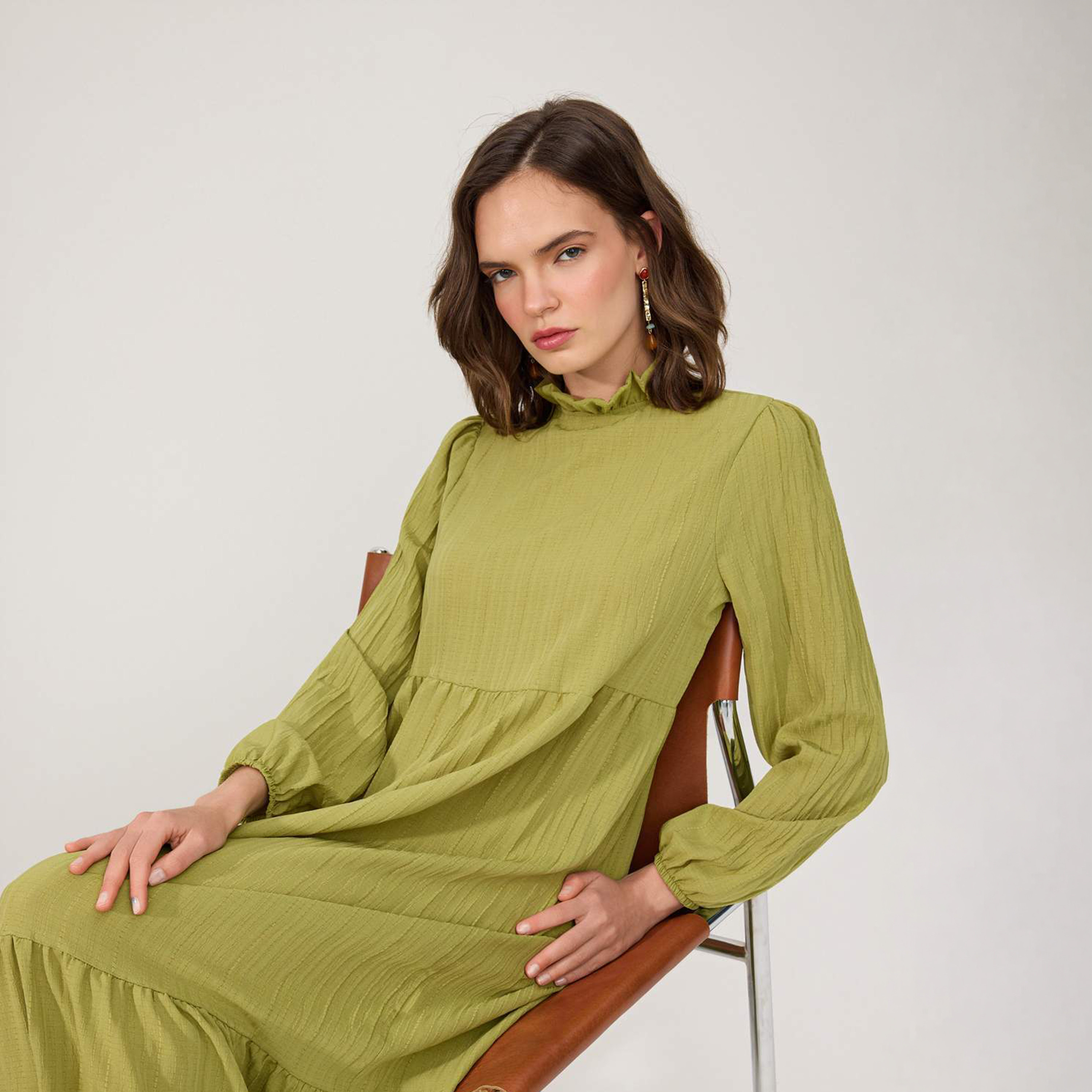 Trendyol Modest Textured Ruffled Neck Tiered Women's Maxi Dress-women-clothing-dresses-image-2