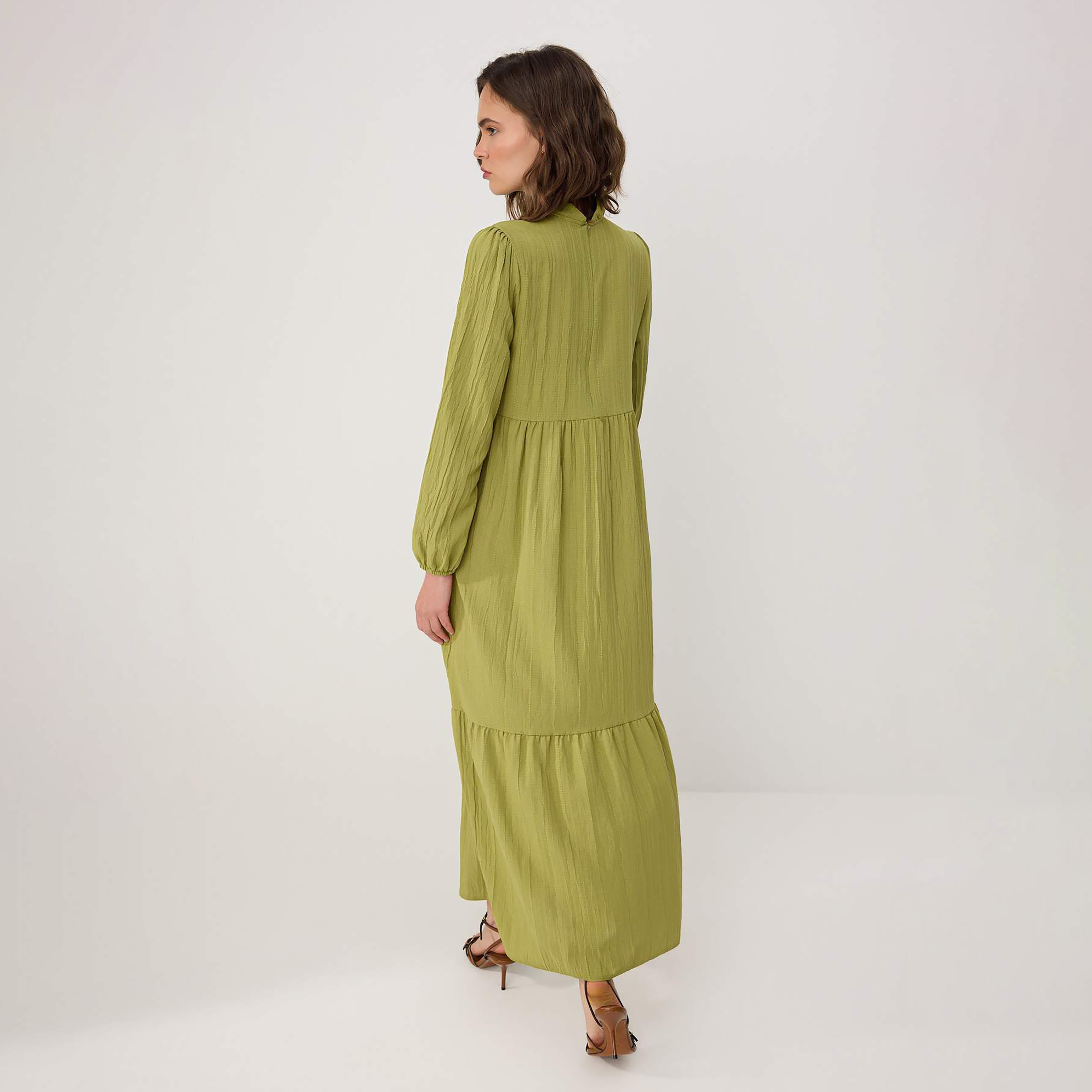 Trendyol Modest Textured Ruffled Neck Tiered Women's Maxi Dress-women-clothing-dresses-image-3