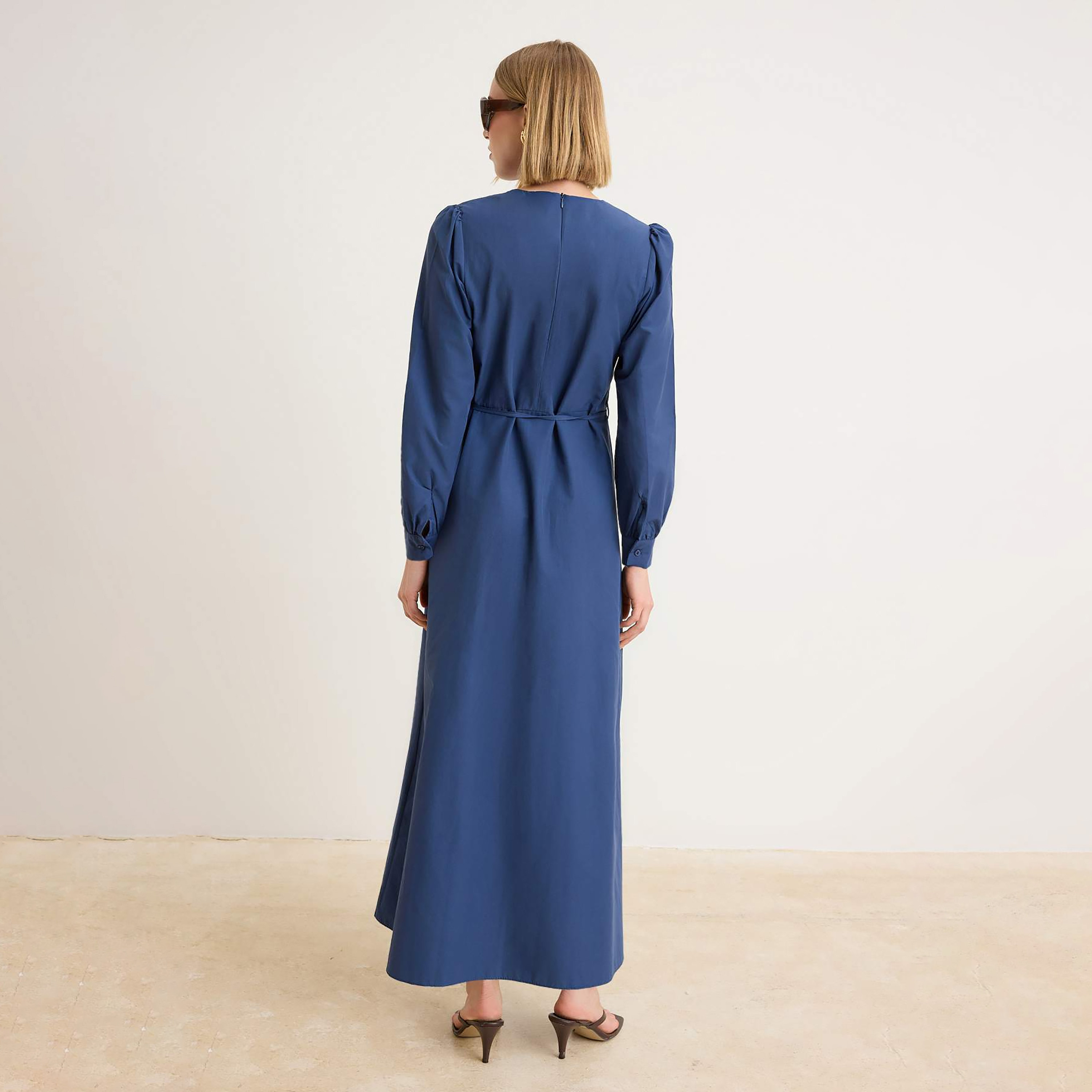 فستان ميدي حريمي محتشم بطبقات وأكمام منتفخة من تريندyول-women-clothing-dresses-image-3