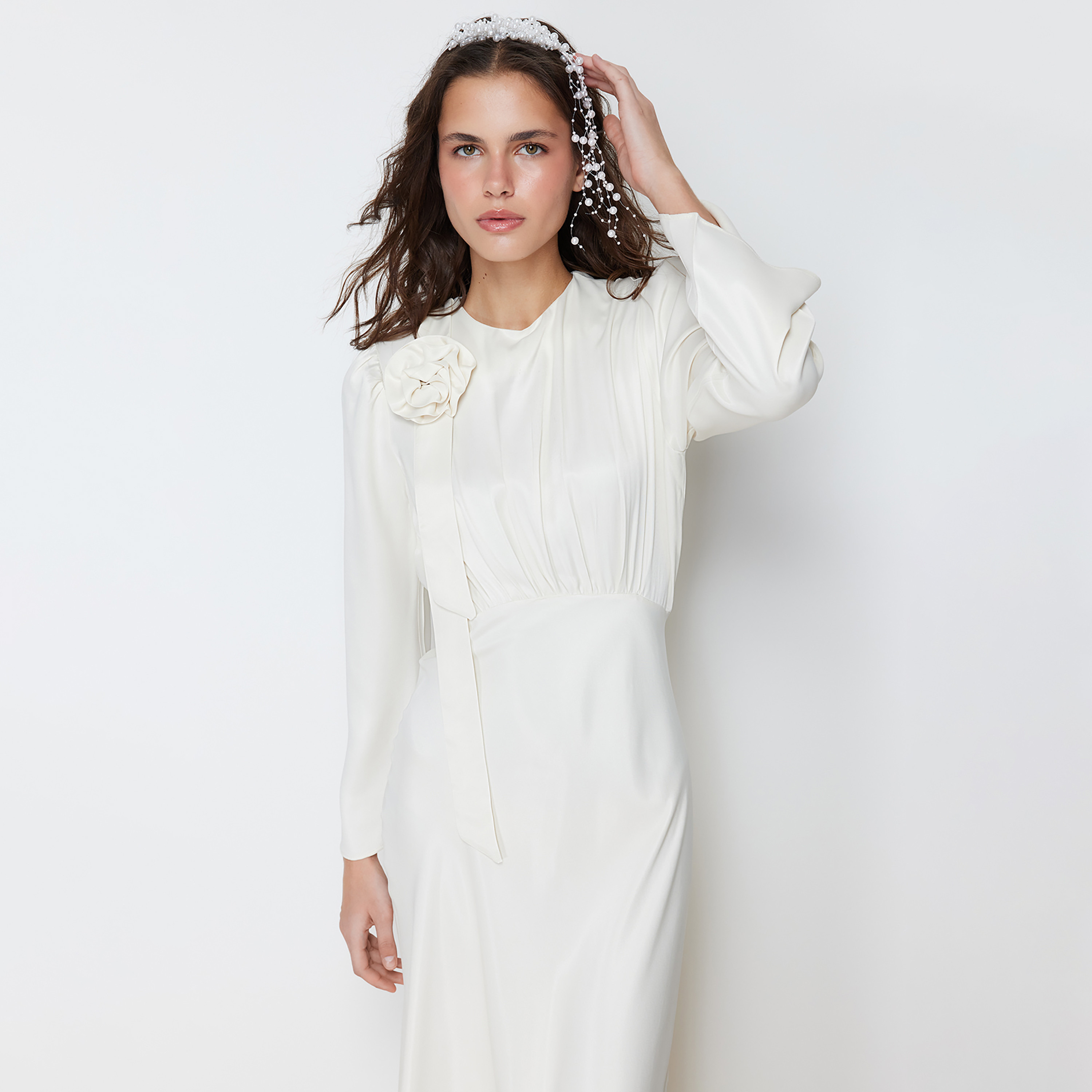 Modest White 3D Flower Detail Satin Trumpet Evening Women's Maxi Dress-women-clothing-dresses-image-4