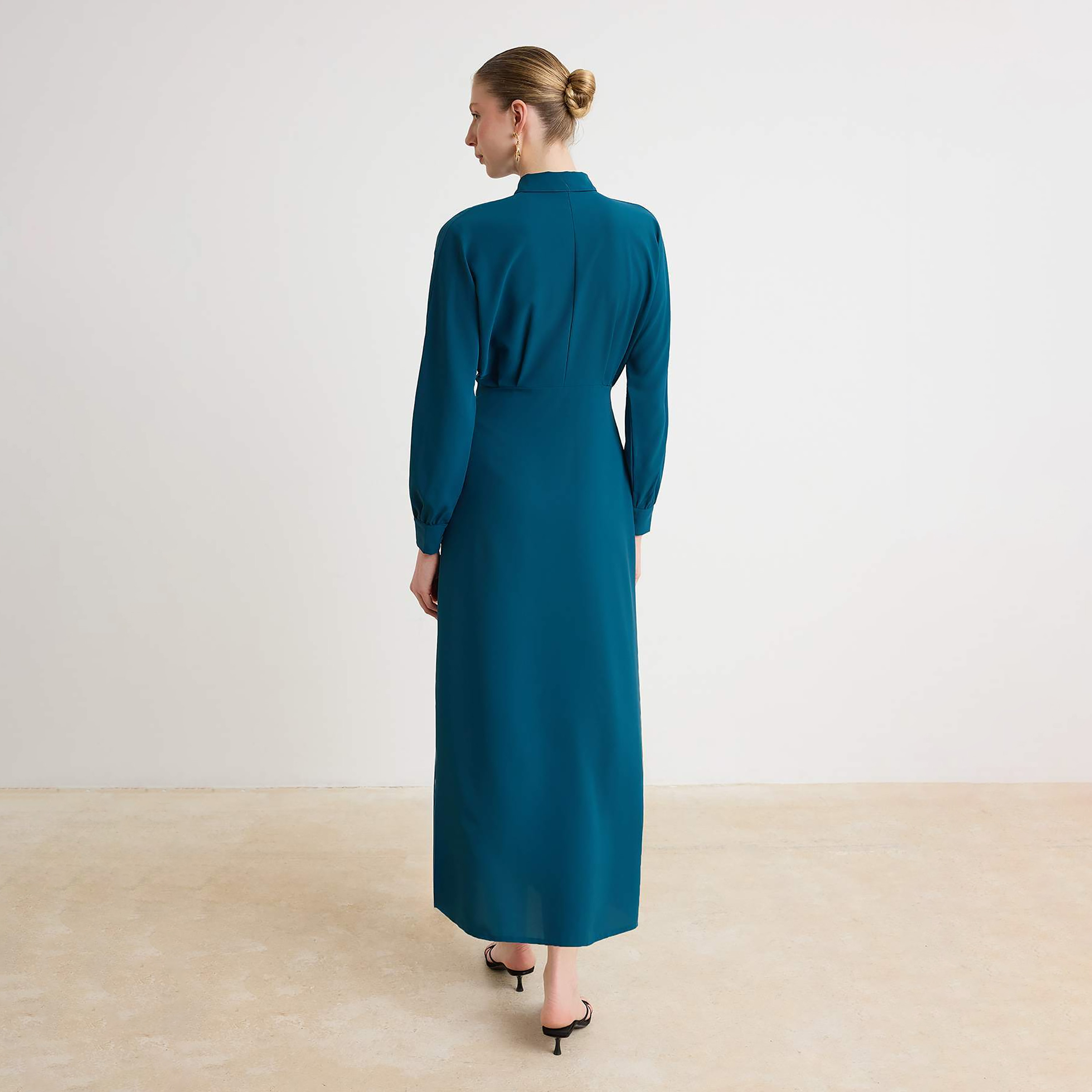Trendyol Modest Pleated Collared Cuffed Sleeves Women's Maxi Shirt Dress-women-clothing-dresses-image-3