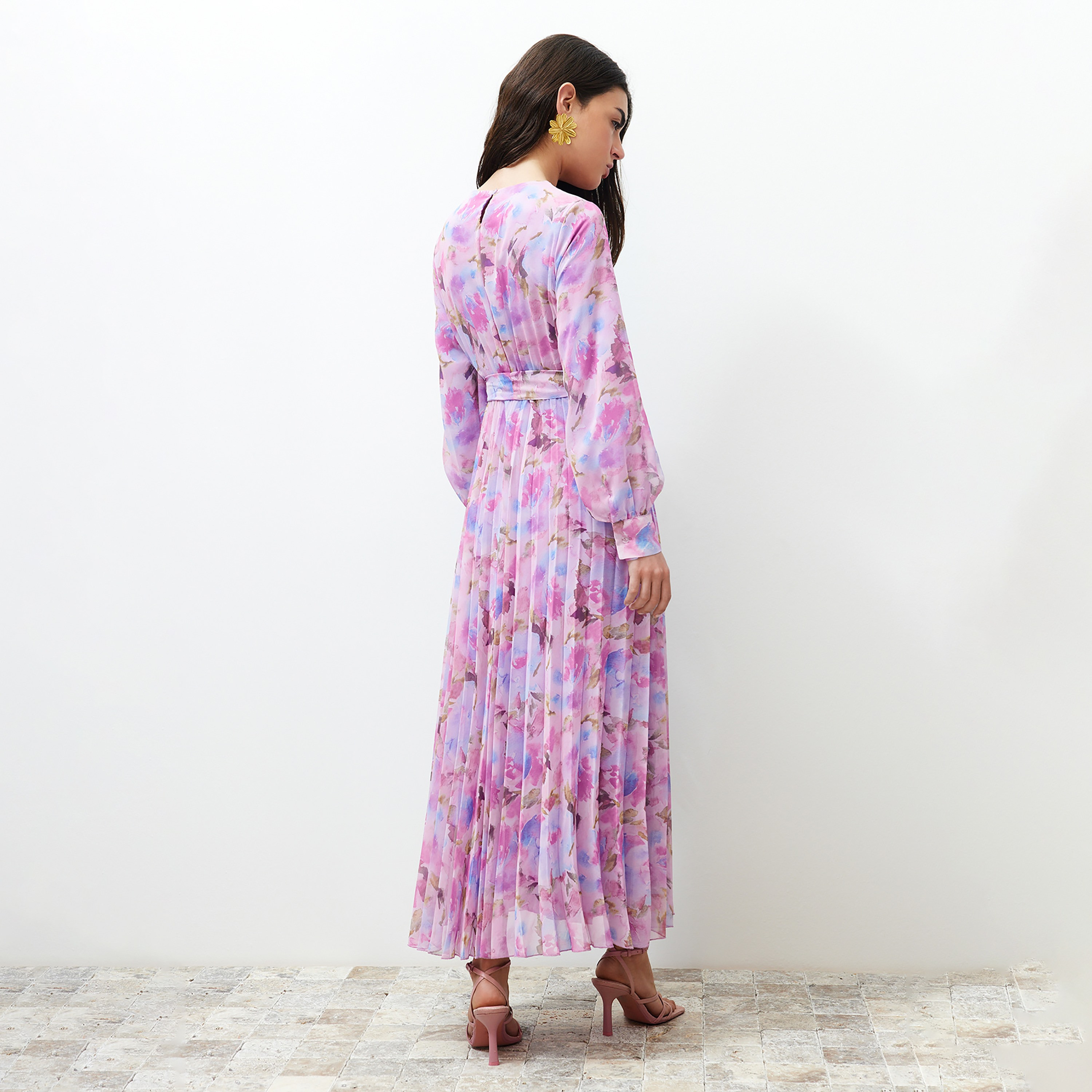 Trendyol Modest Multicolor Abstract Floral Chiffon Bishop Sleeves Fit & Flared Women's Maxi Dress-women-clothing-dresses-image-3