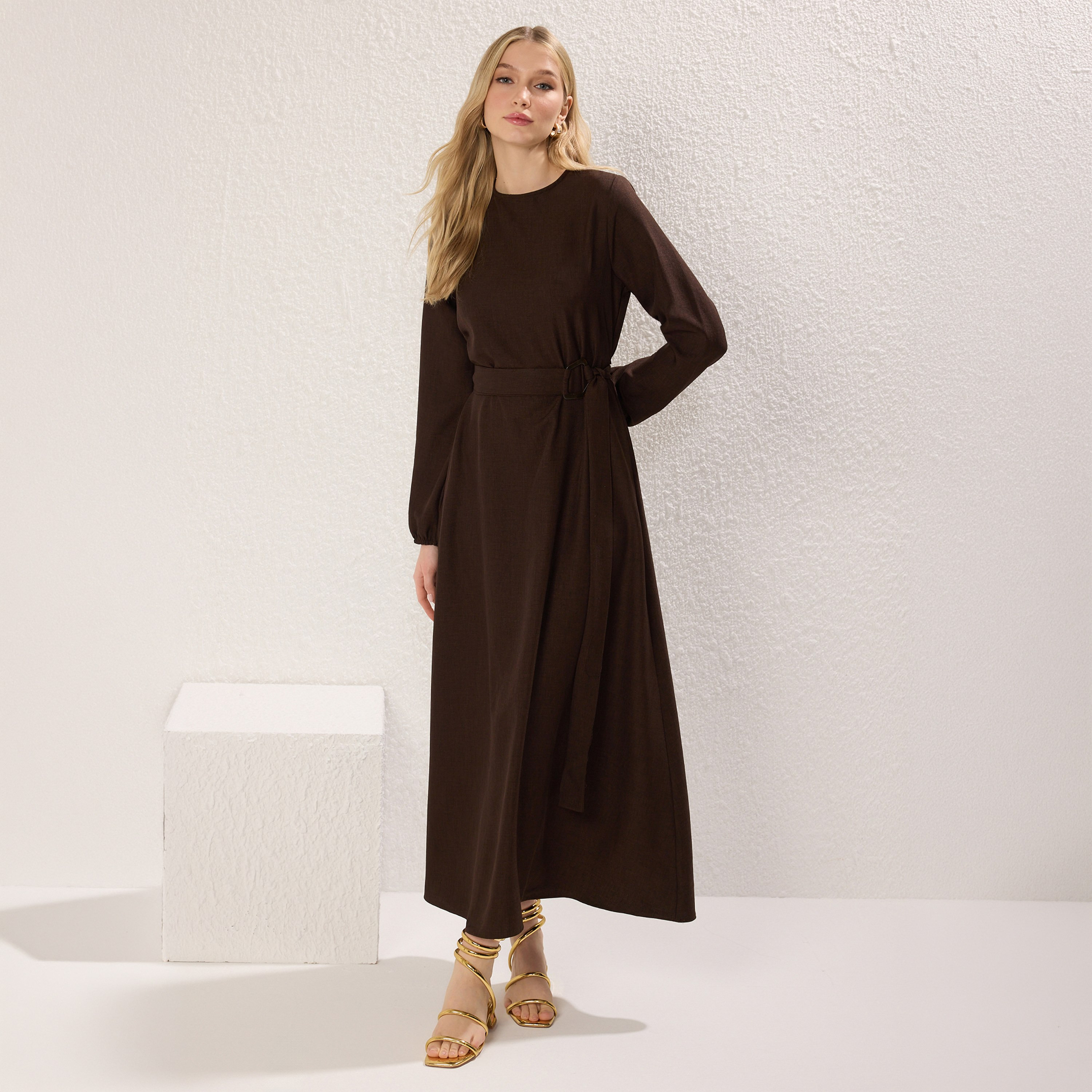 فستان ماكسي حريمي محتشم بأساور مطاطية من ترينديول-women-clothing-dresses-image-2