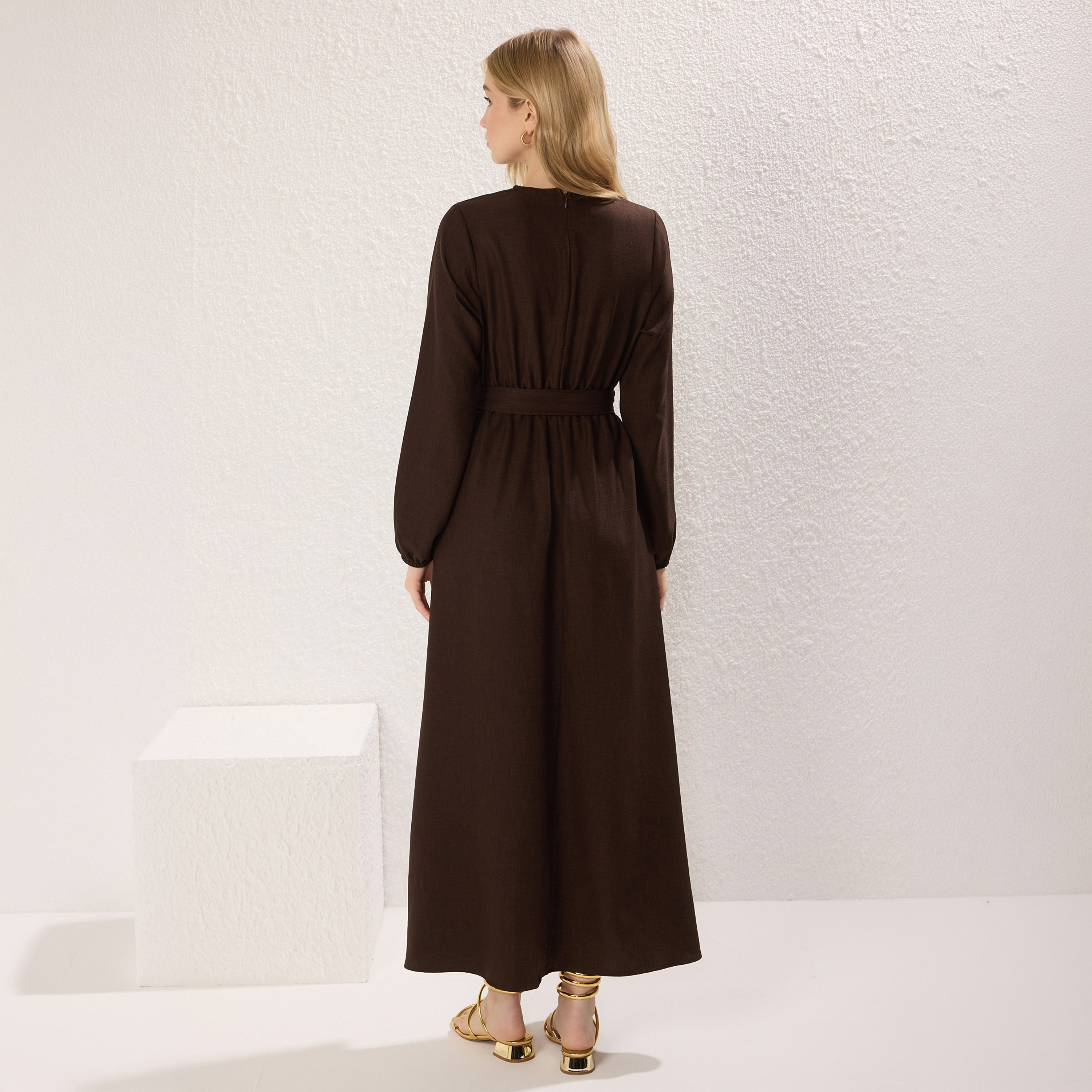 فستان ماكسي حريمي محتشم بأساور مطاطية من ترينديول-women-clothing-dresses-image-3