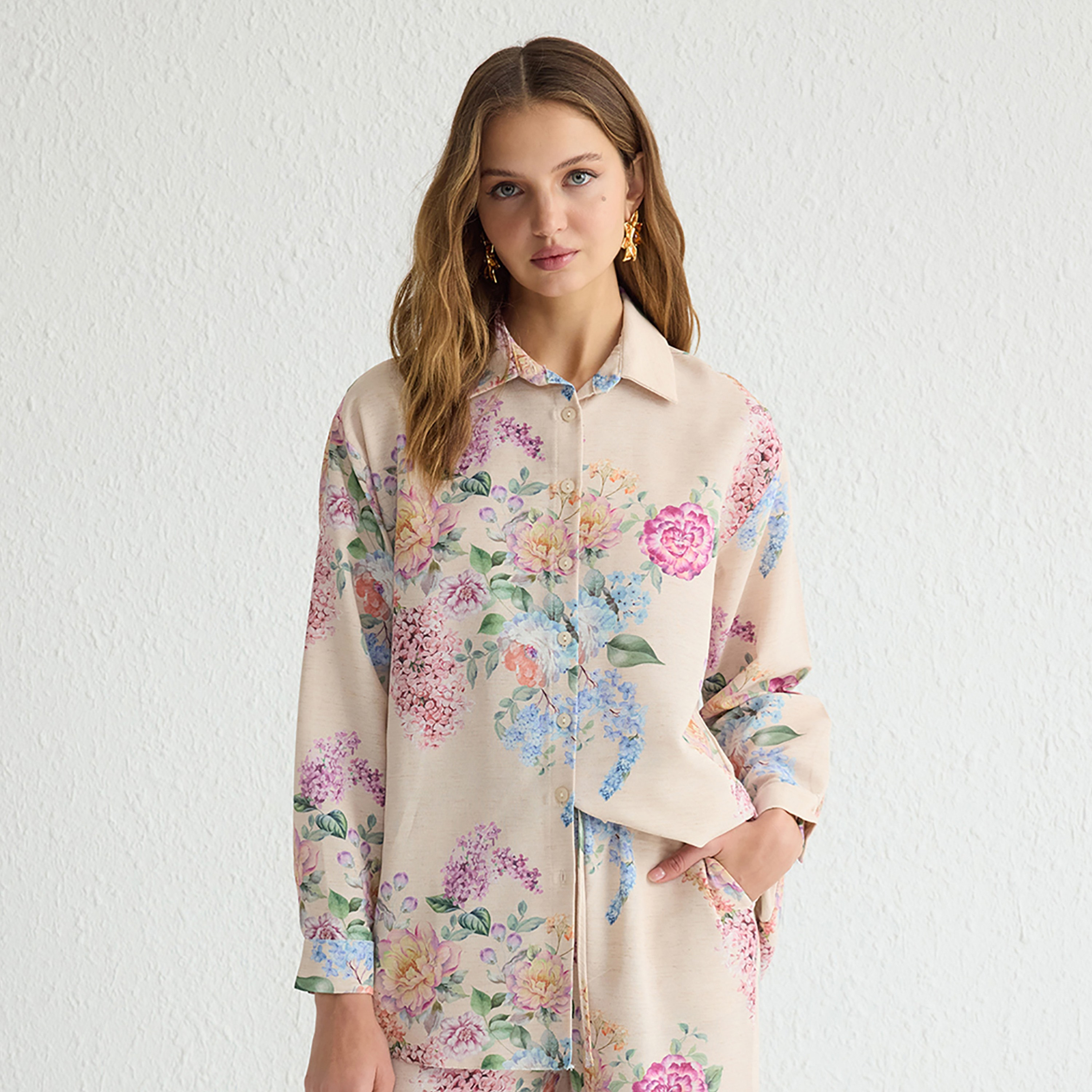 Trendyol Modest Multicolor Floral Print Collared Women's Shirt-women-clothing-shirtsandblouses-shirts-image-1