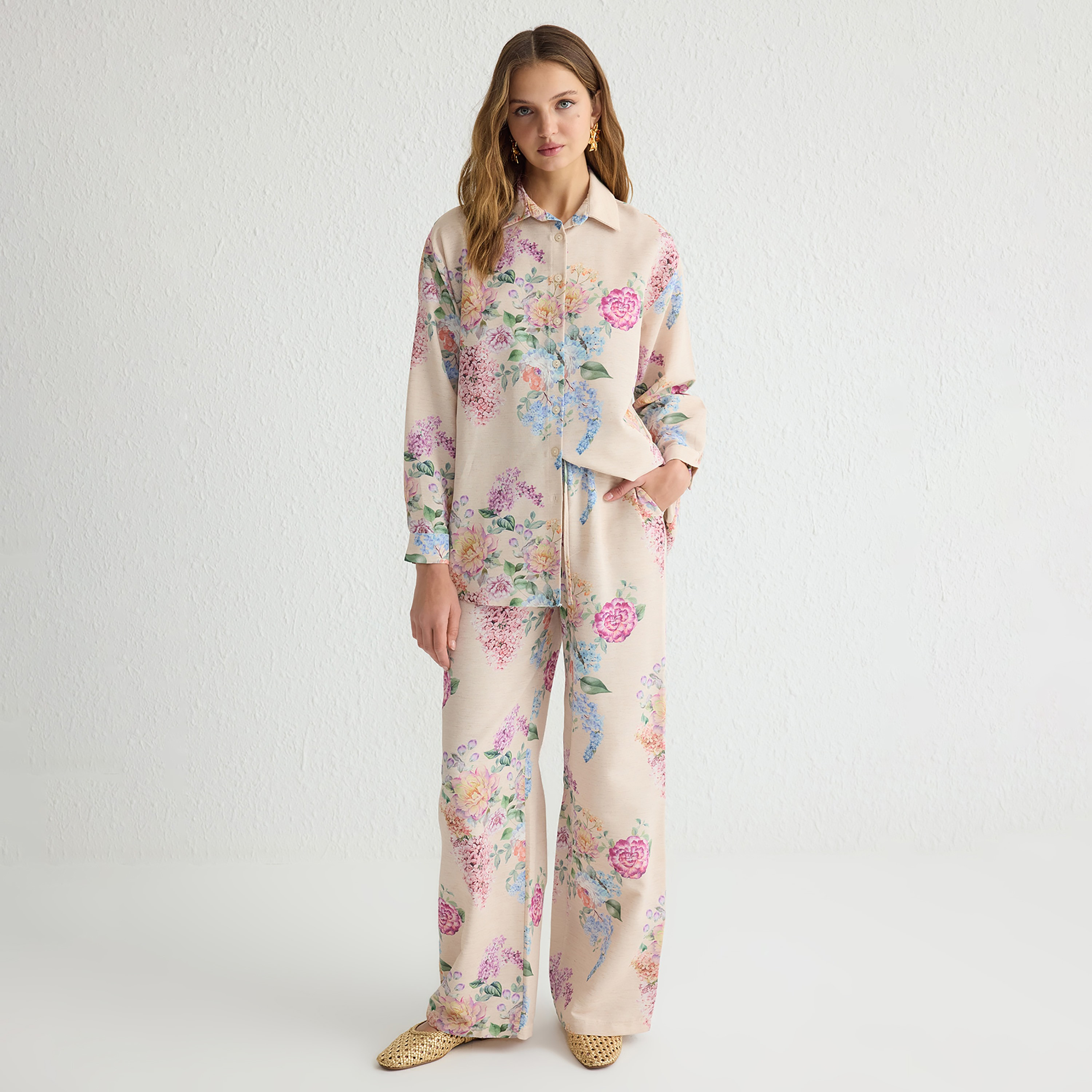 Trendyol Modest Multicolor Floral Print Collared Women's Shirt-women-clothing-shirtsandblouses-shirts-image-2