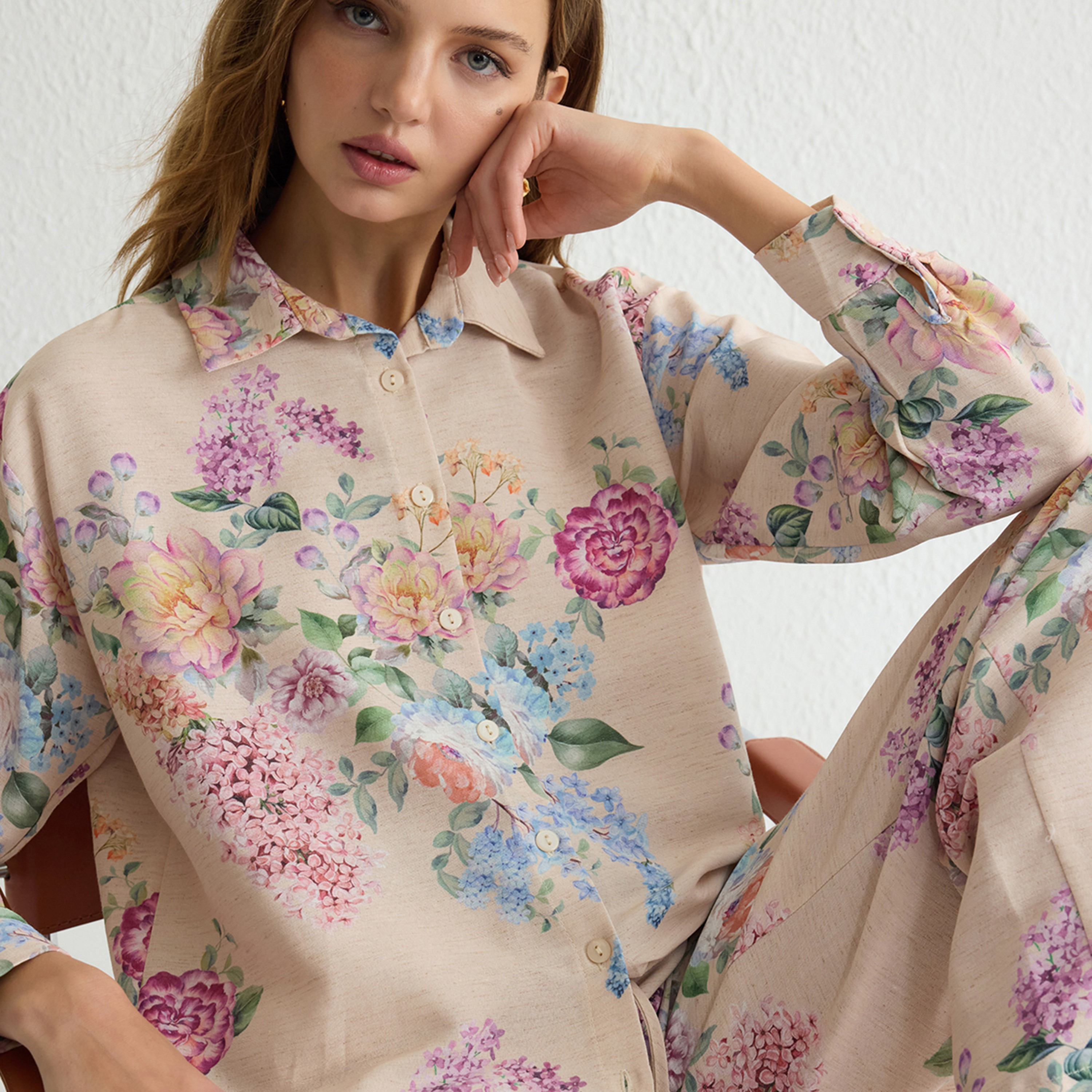 Trendyol Modest Multicolor Floral Print Collared Women's Shirt-women-clothing-shirtsandblouses-shirts-image-4