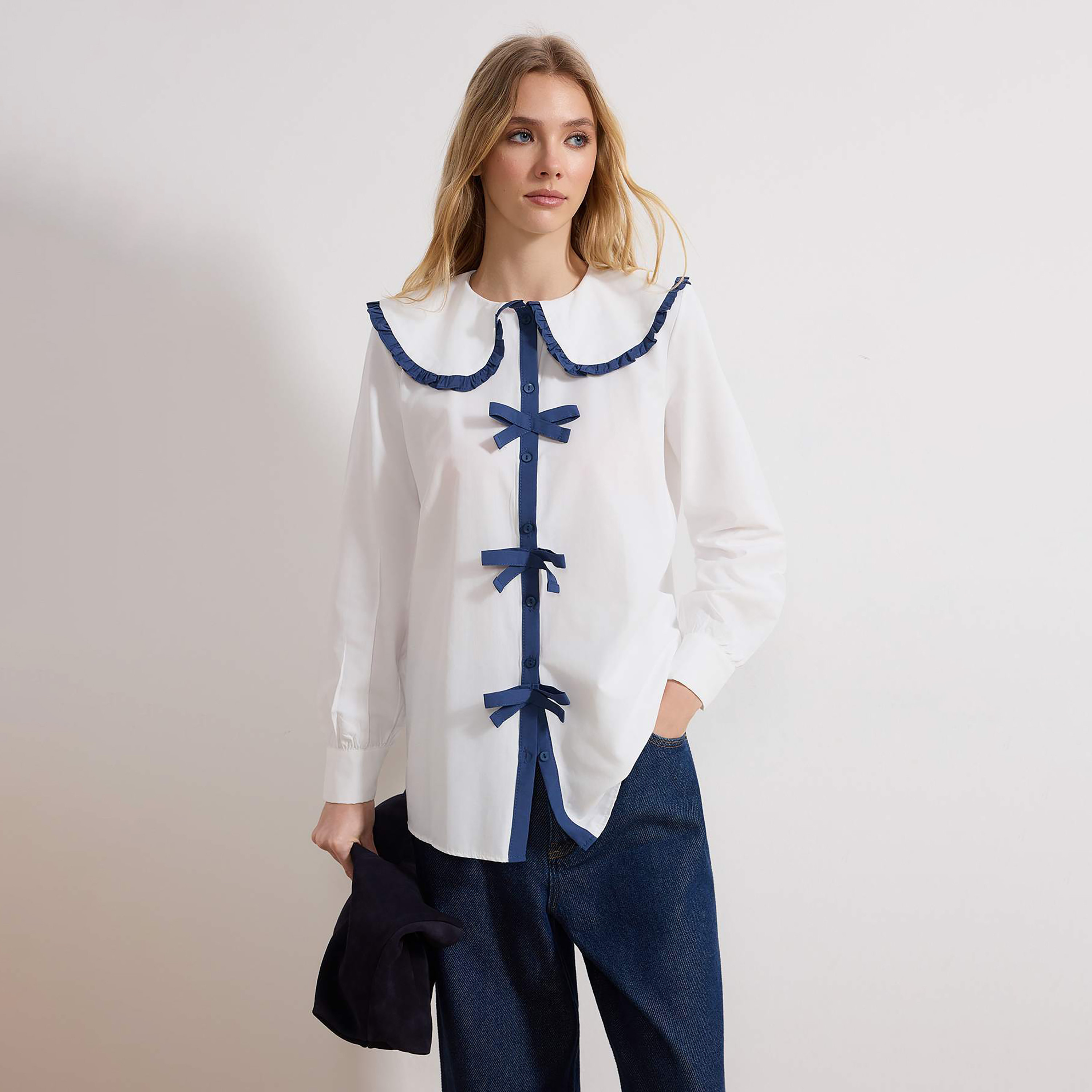 Trendyol Modest White Contrast Trim Peter Pan Collar Women's Shirt-women-clothing-shirtsandblouses-shirts-image-1
