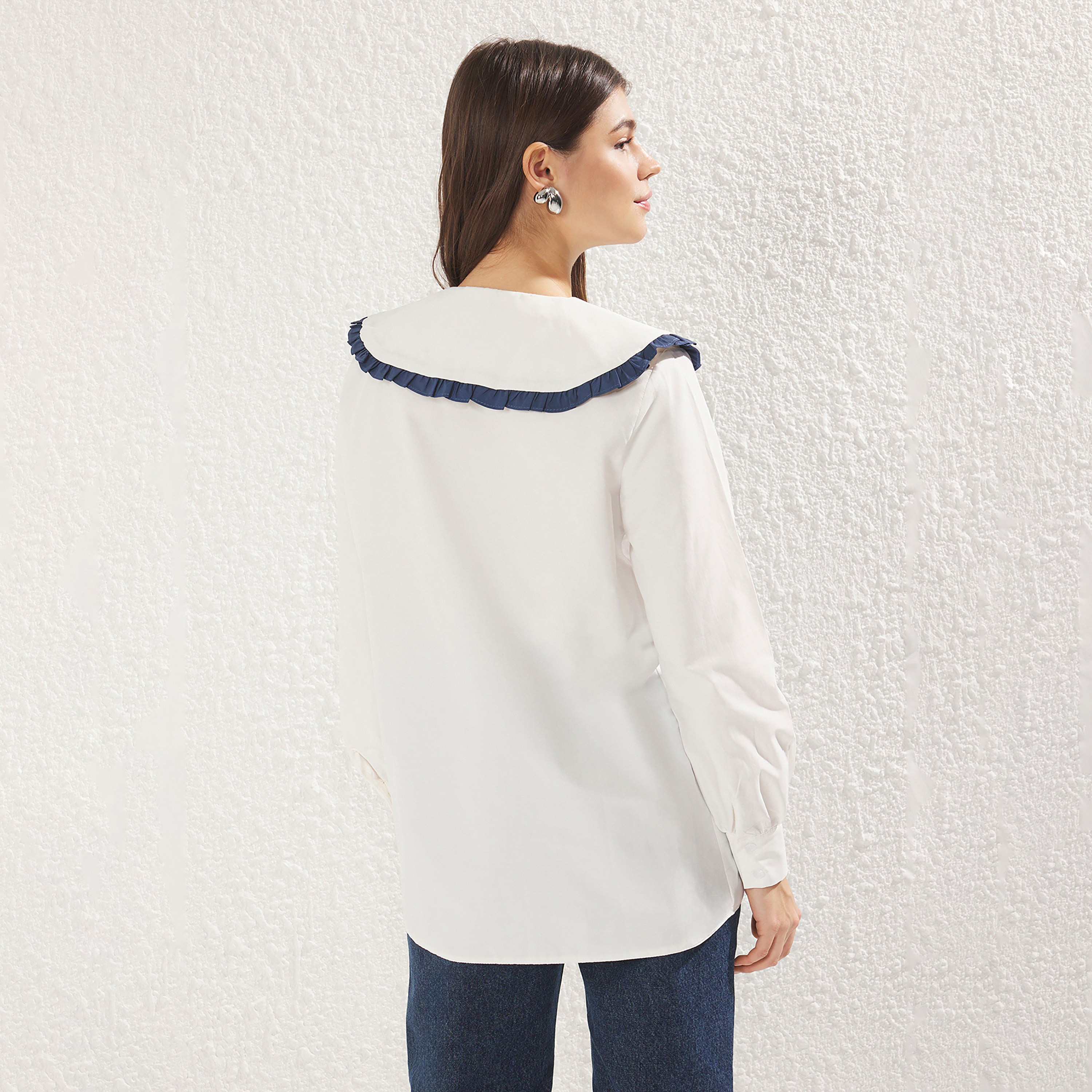 Trendyol Modest White Contrast Trim Peter Pan Collar Women's Shirt-women-clothing-shirtsandblouses-shirts-image-4