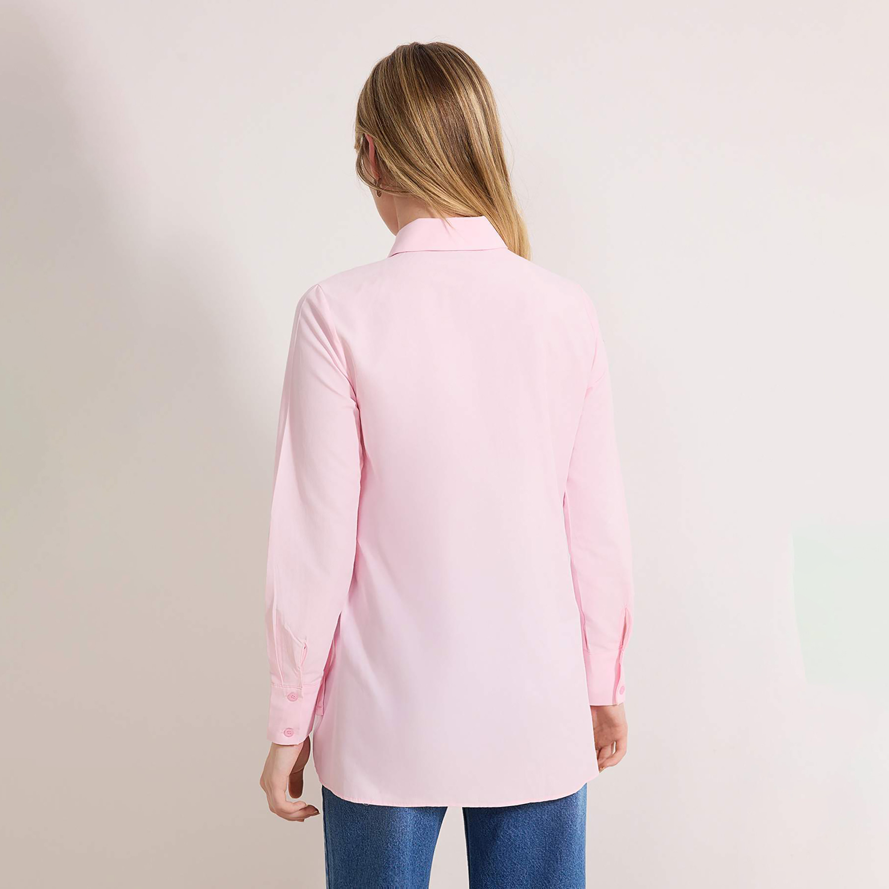 قميص حريمي ملفوف وردي محتشم بياقة مدببة من تريندyول-women-clothing-shirtsandblouses-shirts-image-3