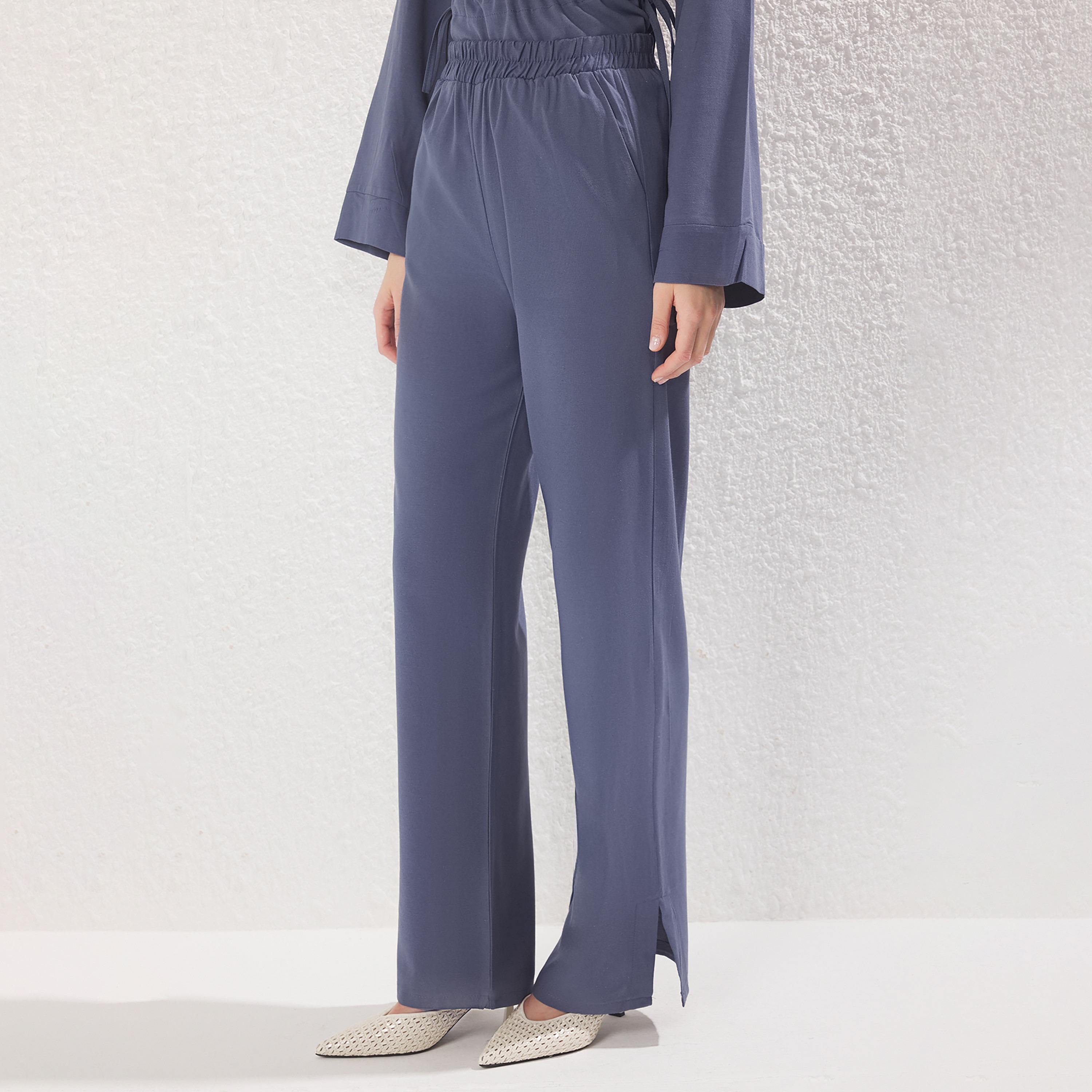 طقم نسائي من الكتان البني الفاتح بياقة، يتكون من بلوزة وبنطال-women-clothing-coordsets-image-3