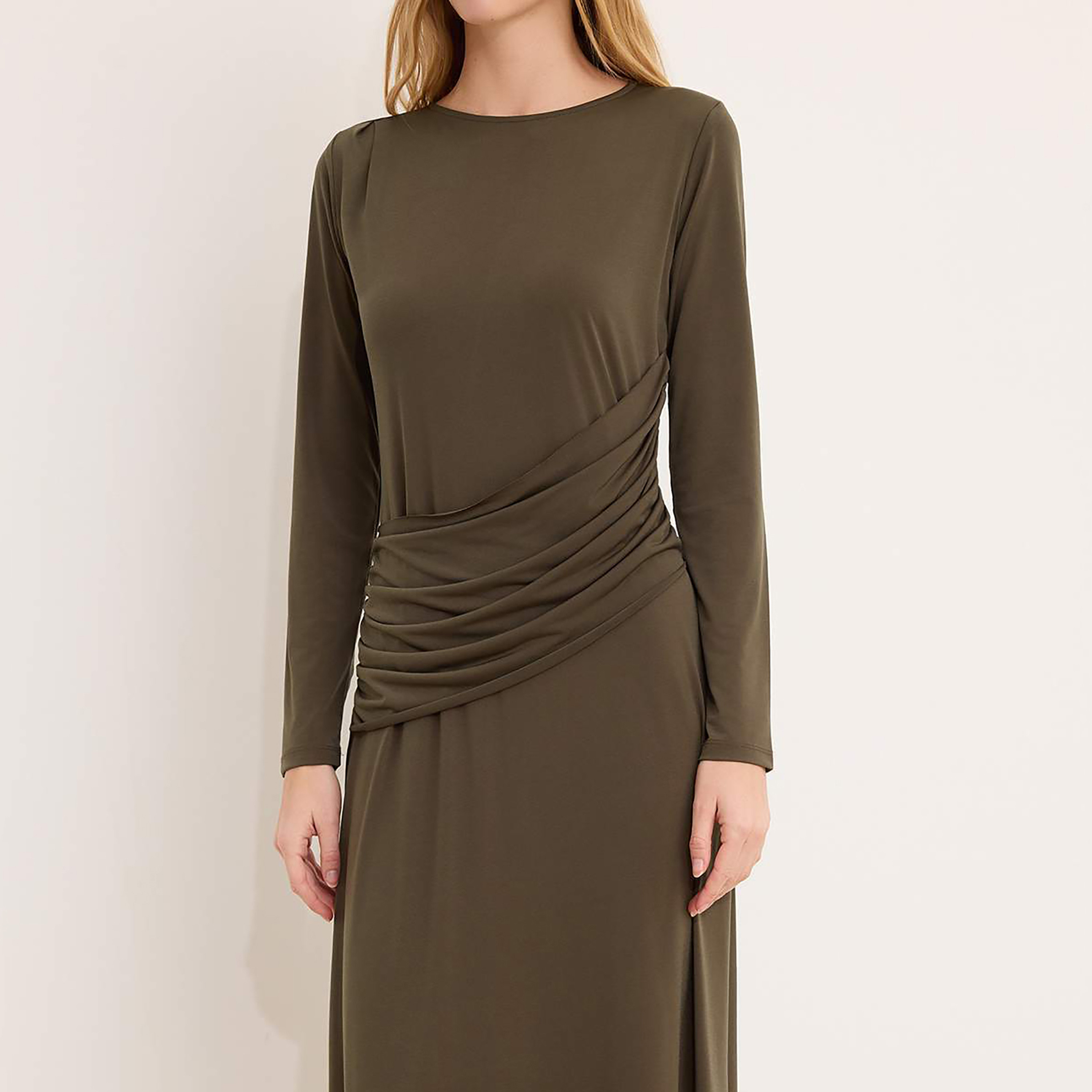 Trendyol Modest Green Drape Detailed Fitted Sleeves Sheath Women's Maxi Dress-women-clothing-dresses-image-4