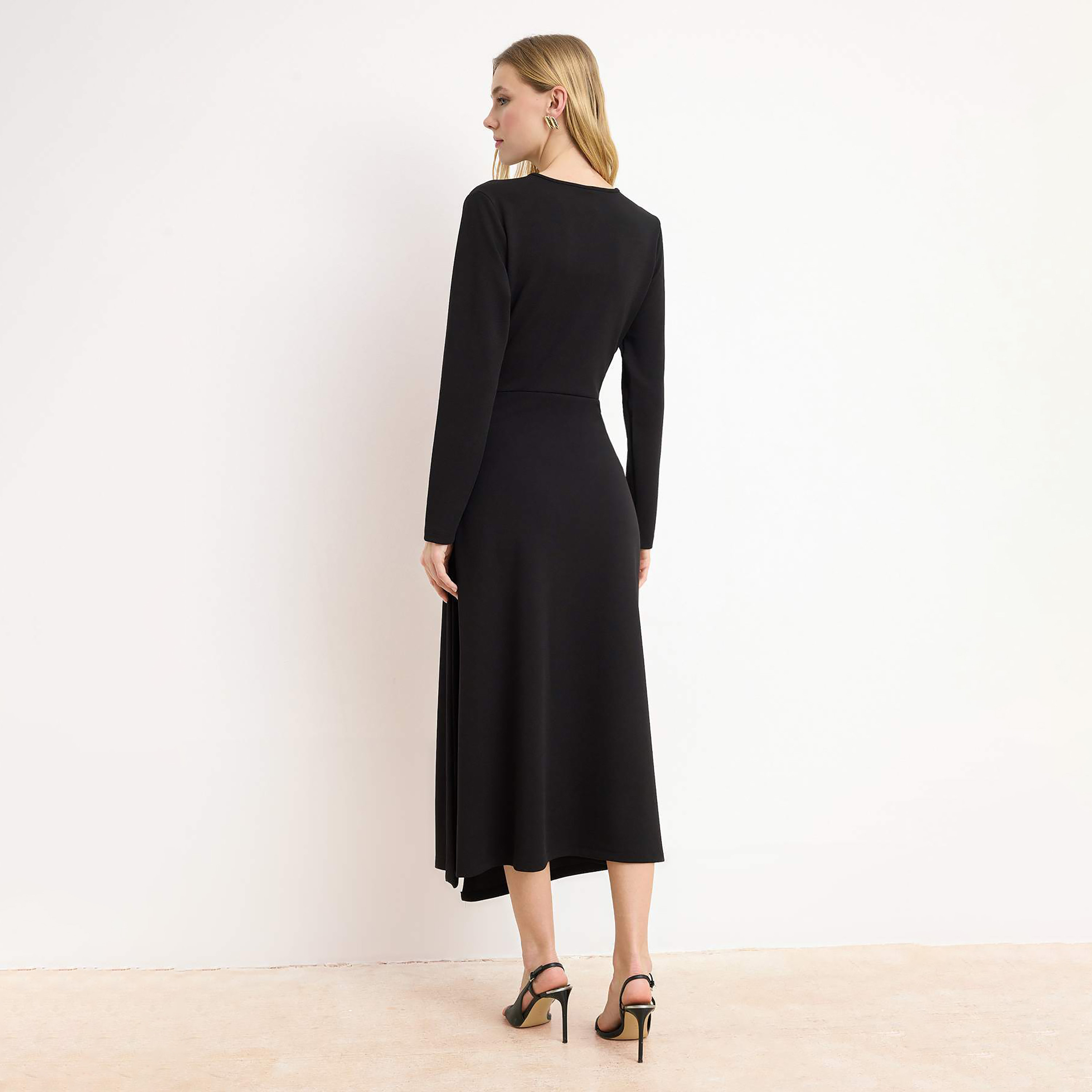 Trendyol Modest Crepe Fitted Sleeves Fit & Flared Women's Maxi Dress-women-clothing-dresses-image-3