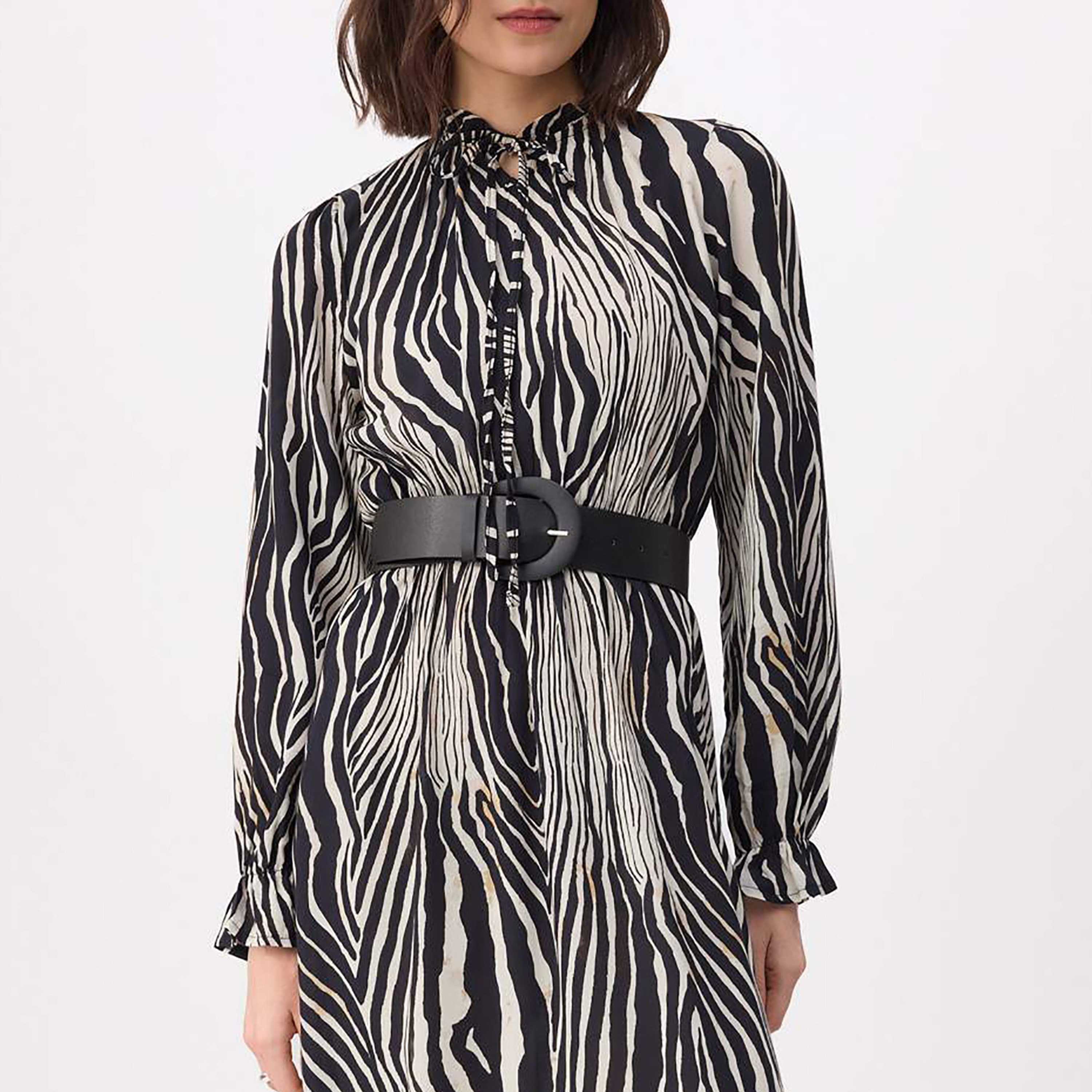 Trendyol Modest Black Zebra Print Tie-Up Neck Women's Maxi Dress-women-clothing-dresses-image-4