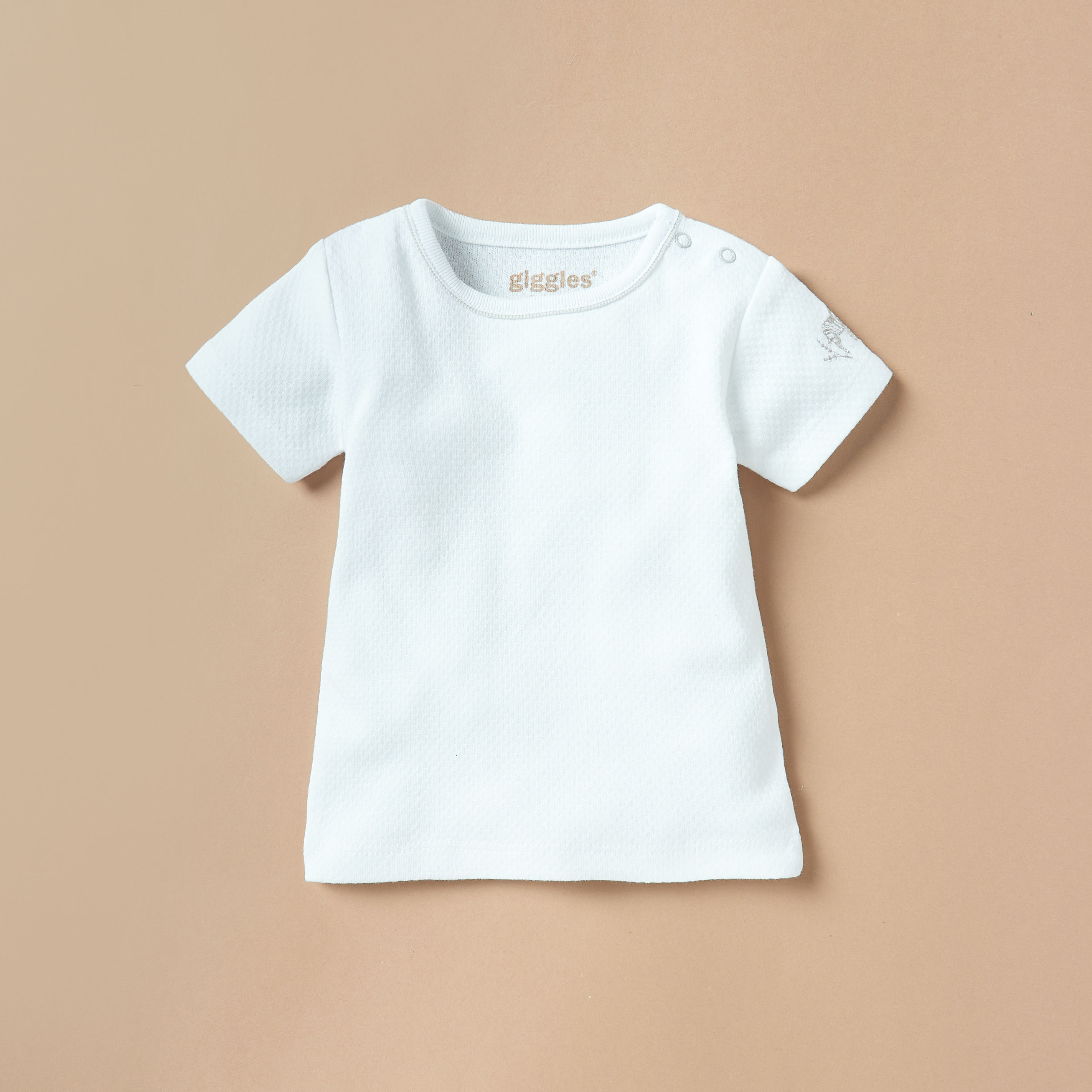 Giggles Textured Short Sleeves T-shirt and Printed Dungaree Set-baby-boys-clothing-winterwear-rompers-image-3