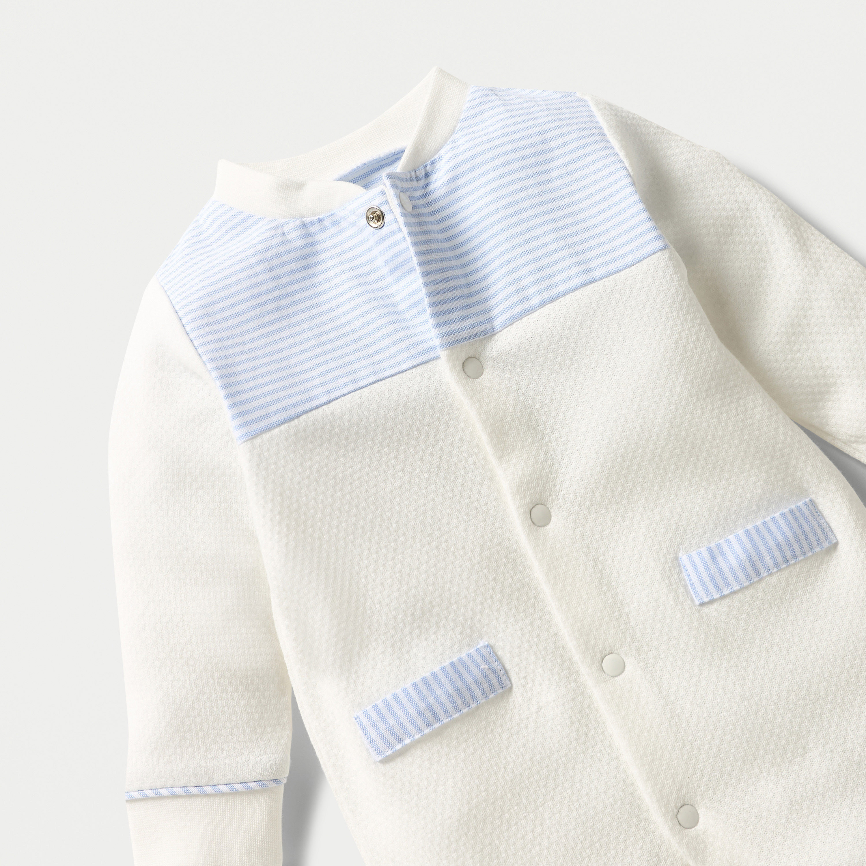 Giggles Striped Closed Feet Sleepsuit with Long Sleeves and Button Closure-baby-boys-clothing-nightwear-sleepsuits-image-3