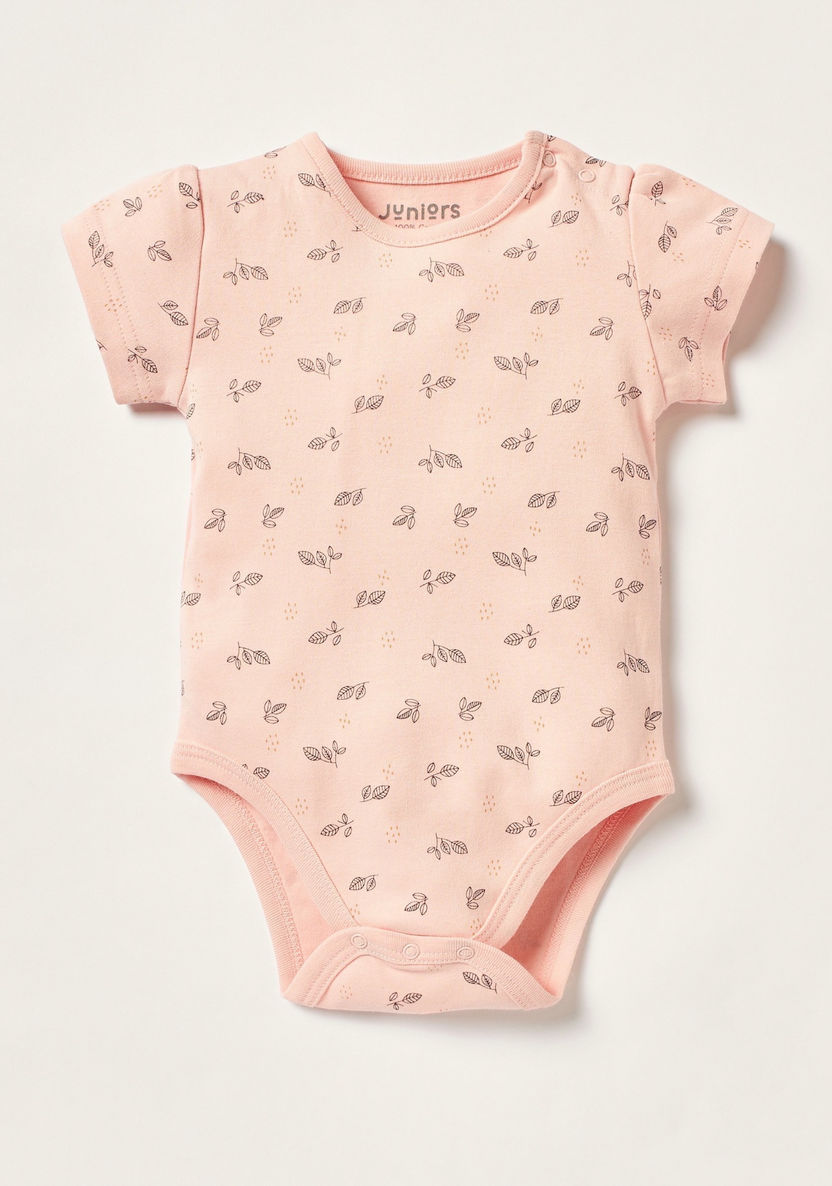 Juniors Printed Bodysuit with Short Sleeves and Button Closure-Bodysuits-image-0