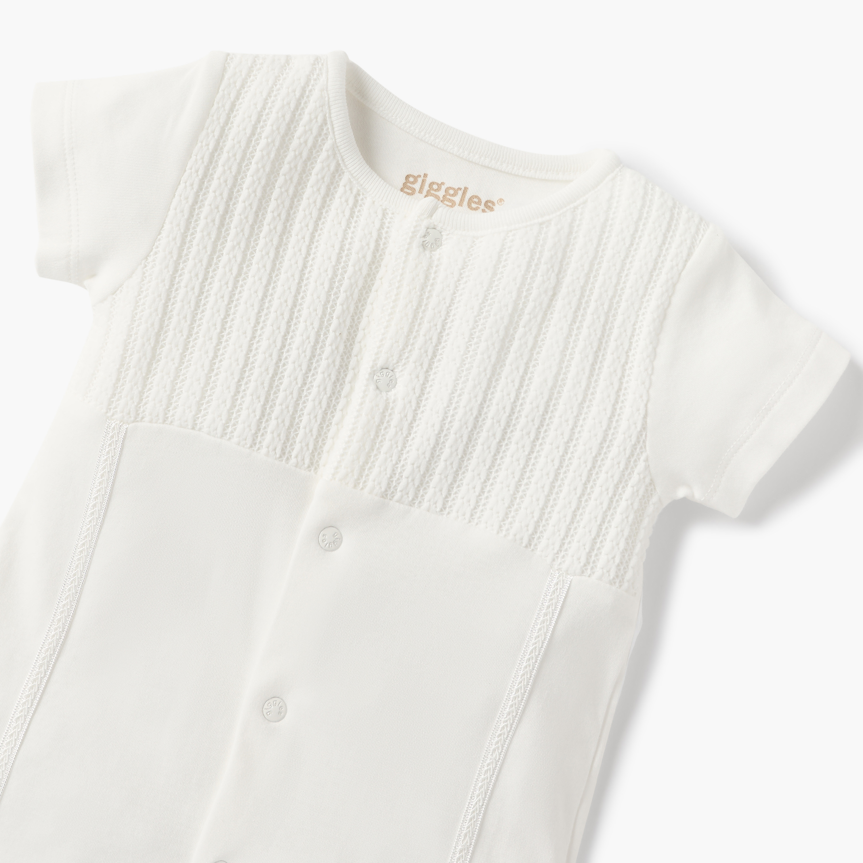 أفرول بارز الملمس بأكمام قصيرة وزر إغلاق كباس من جيجلز-baby-boys-clothing-rompers-image-3