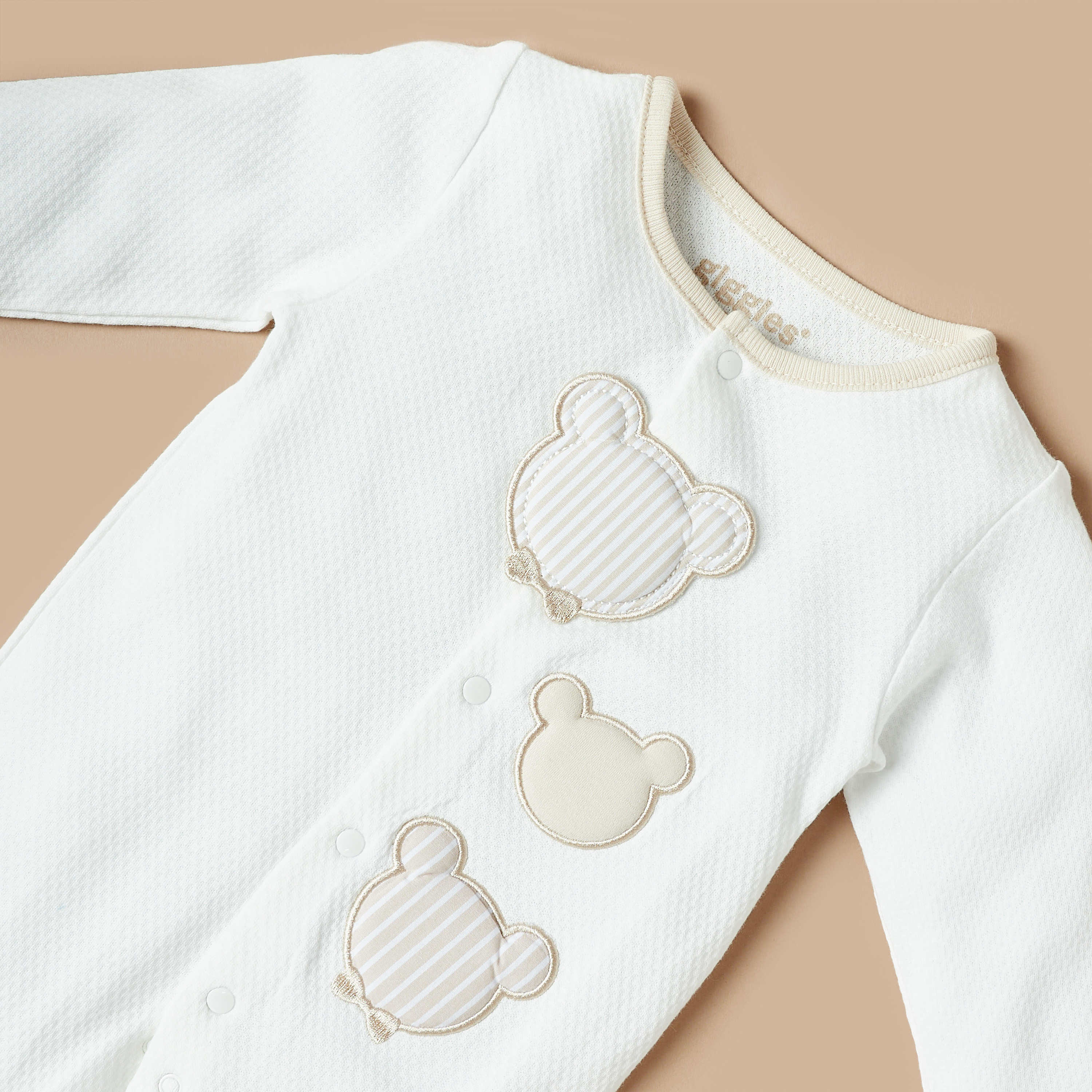بدلة نوم مطرّزة بأقدام مغلقة وأكمام طويلة من جيجلز-baby-boys-clothing-nightwear-sleepsuits-image-3