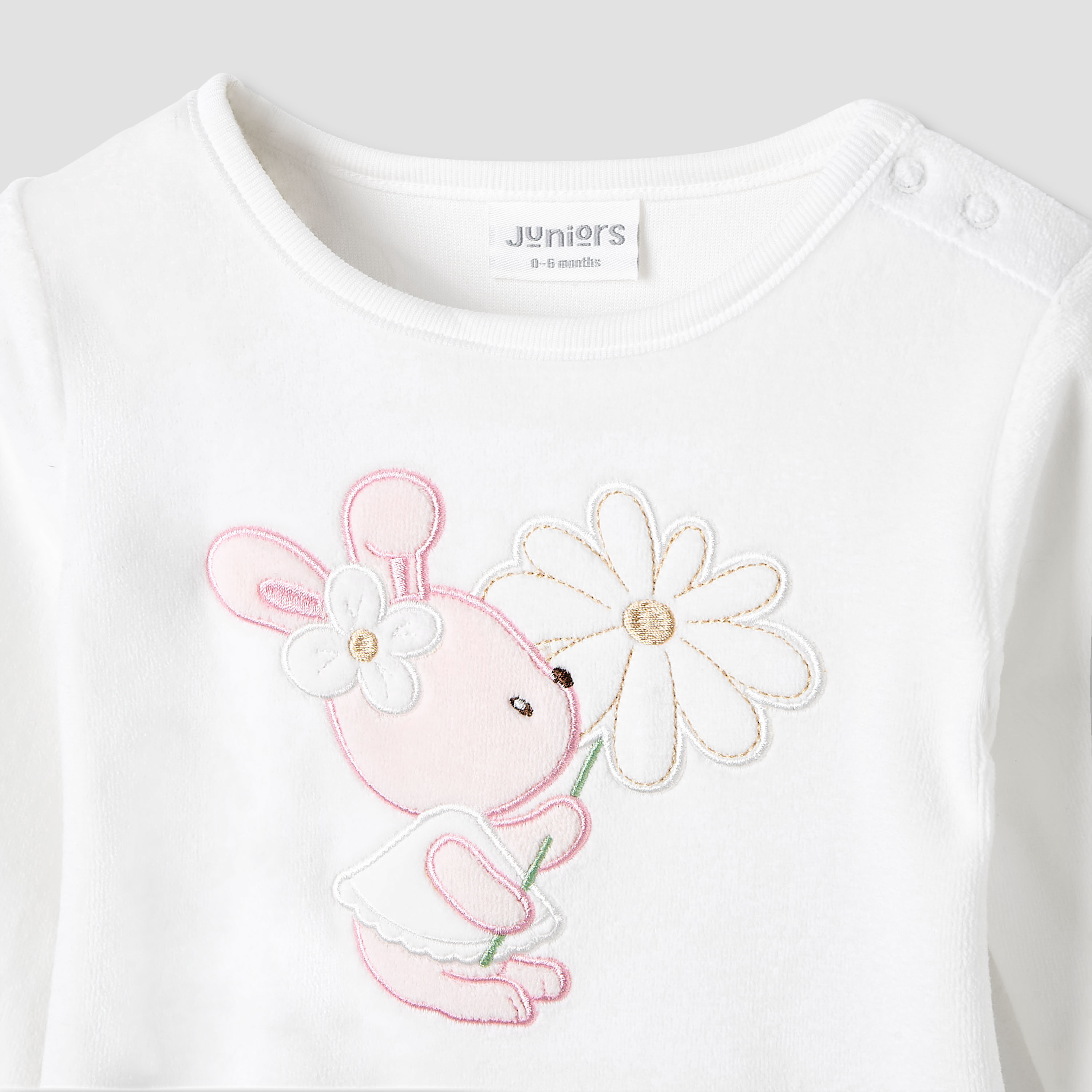 طقم بنطلون بيجاما وتيشيرت قطيفة بطبعات أرنب من جونيورز-baby-girls-clothing-nightwear-pyjamasets-image-4