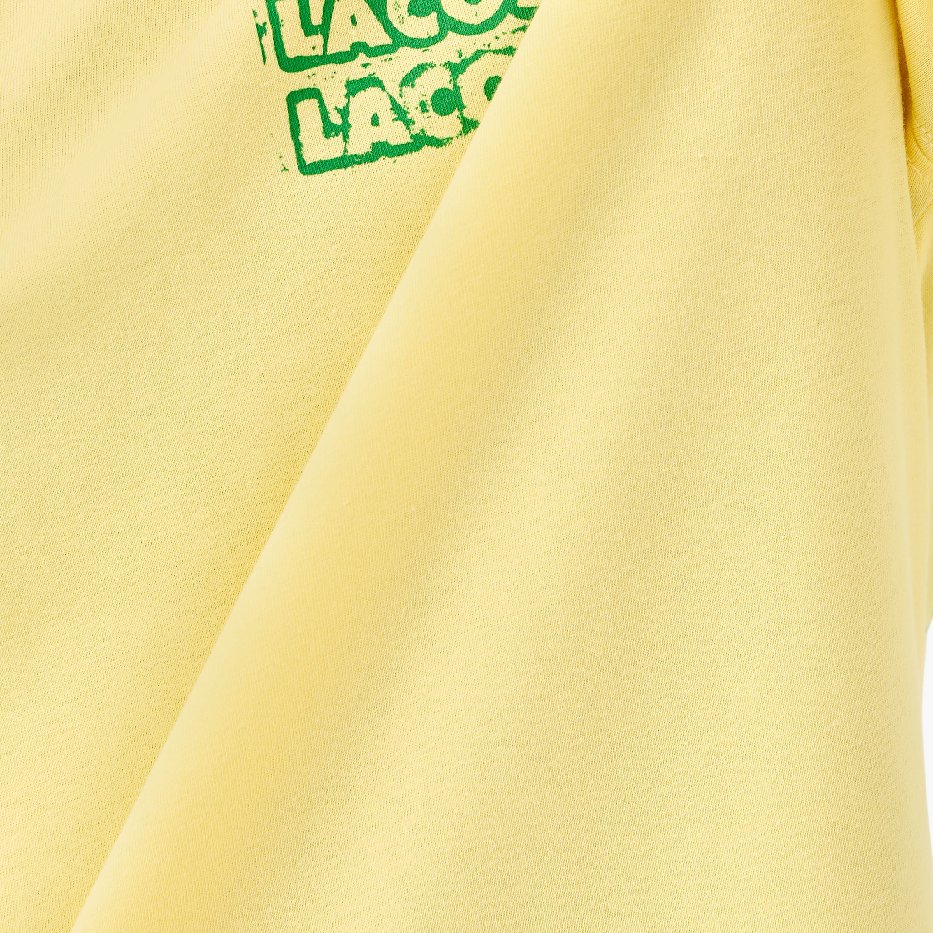 تيشيرت بياقة ضيقة وأكمام قصيرة وطبعات شعار من لاكوست-men-clothing-tshirtsandpolos-tshirts-image-5