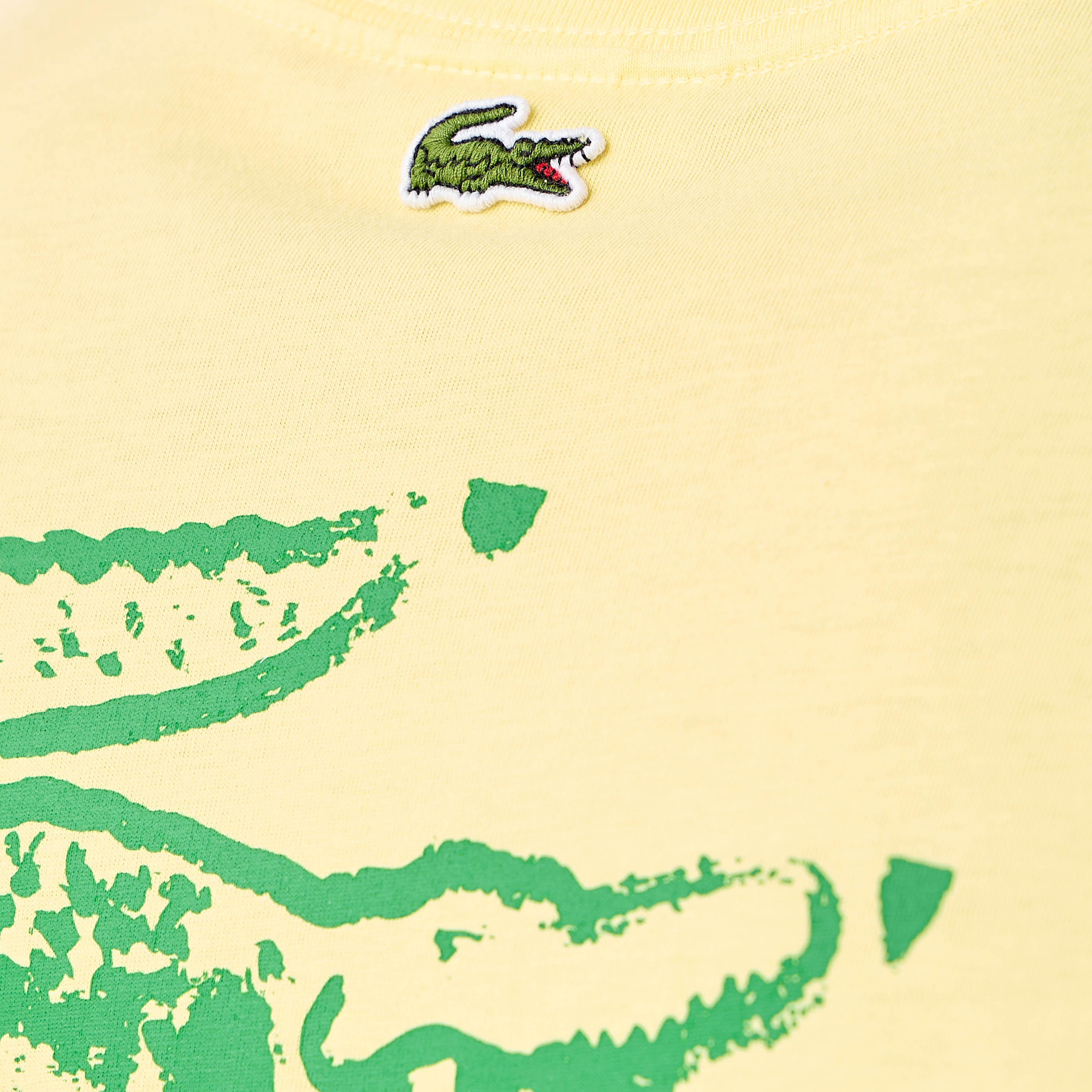 تيشيرت بياقة ضيقة وأكمام قصيرة وطبعات شعار من لاكوست-men-clothing-tshirtsandpolos-tshirts-image-6