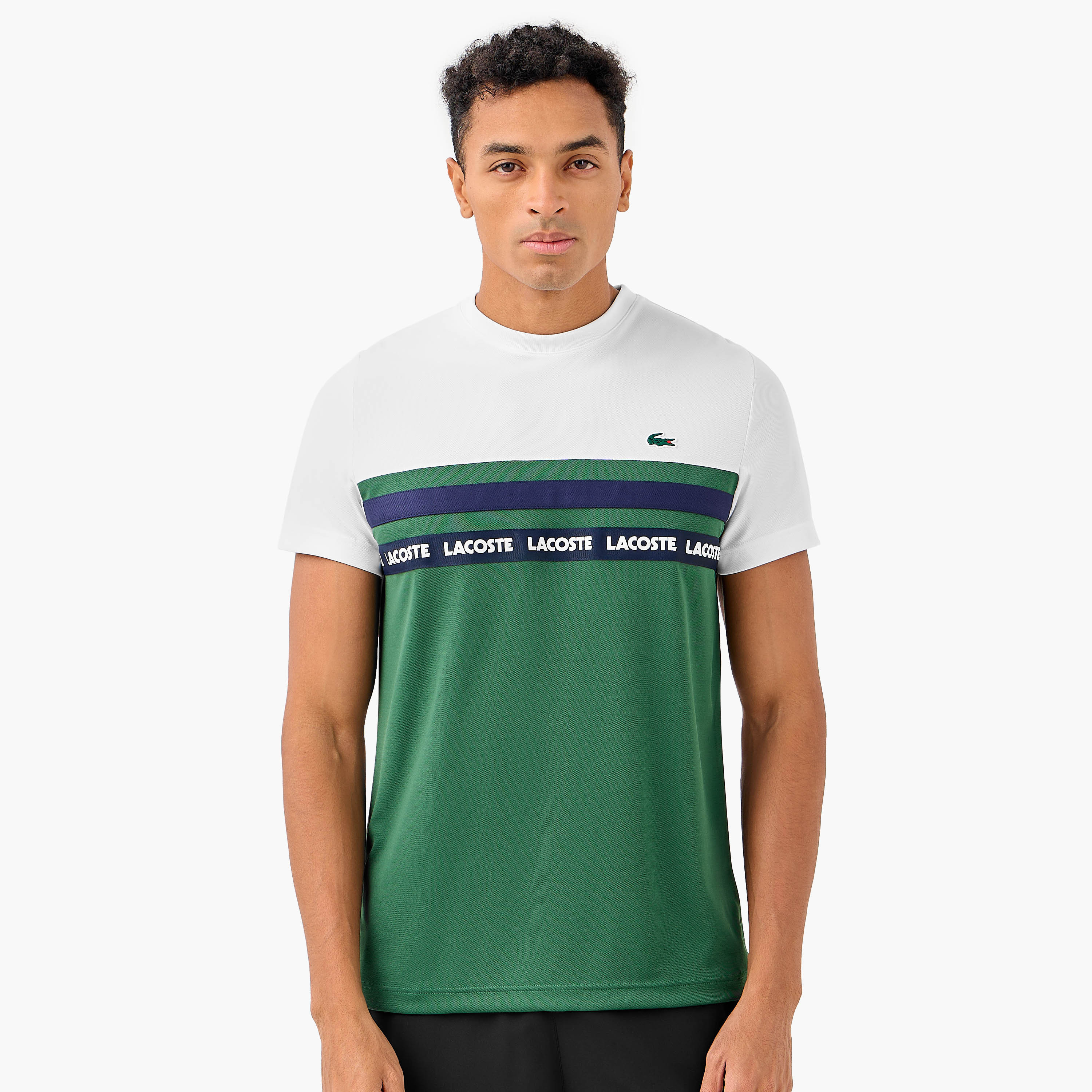 تيشيرت بياقة ضيقة وتصميم قوالب ملونة من لاكوست-men-clothing-tshirtsandpolos-tshirts-image-1