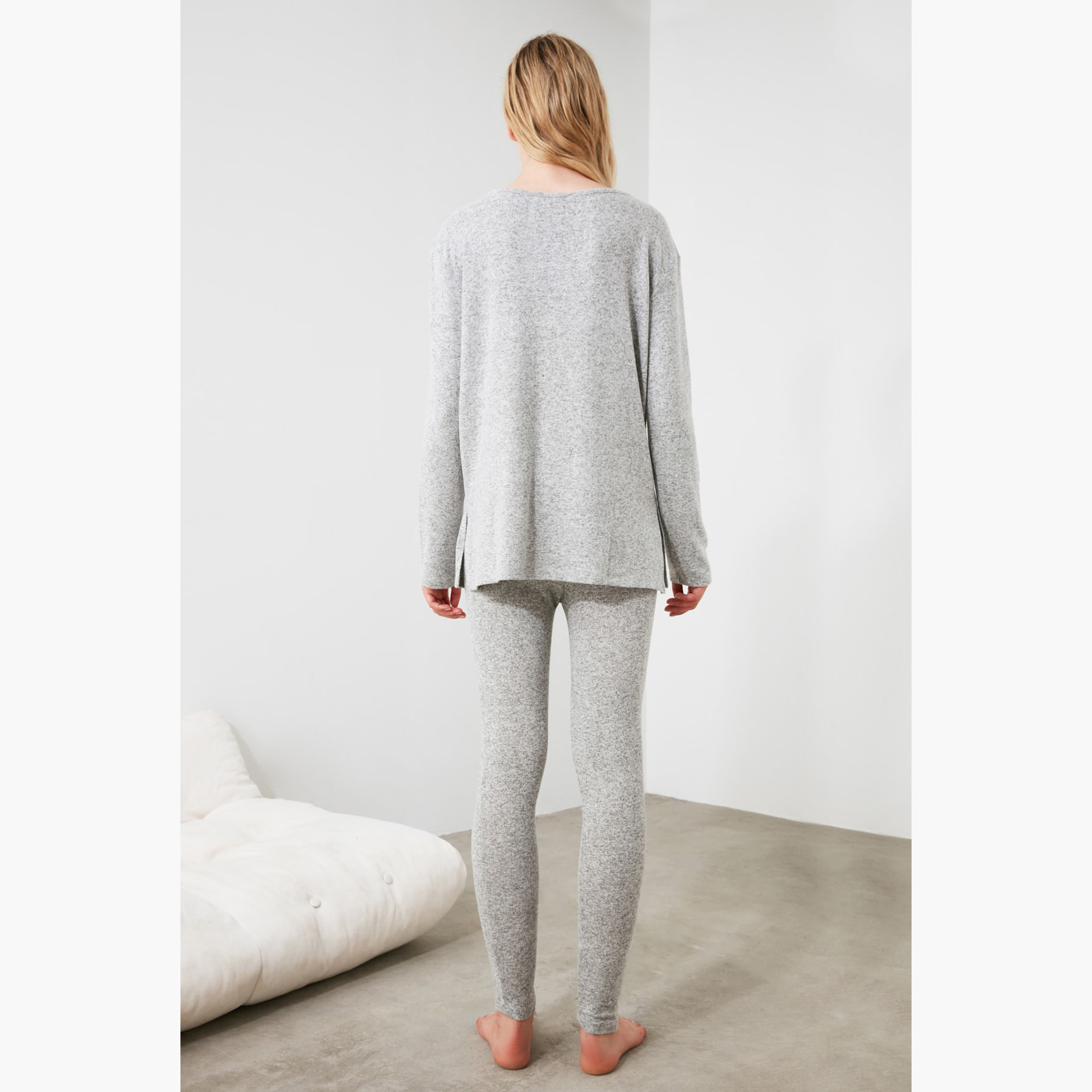 Trendyol Solid Round Neck T-shirt and Pyjama Set-women-clothing-nightwear-pyjamas-longsets-image-5