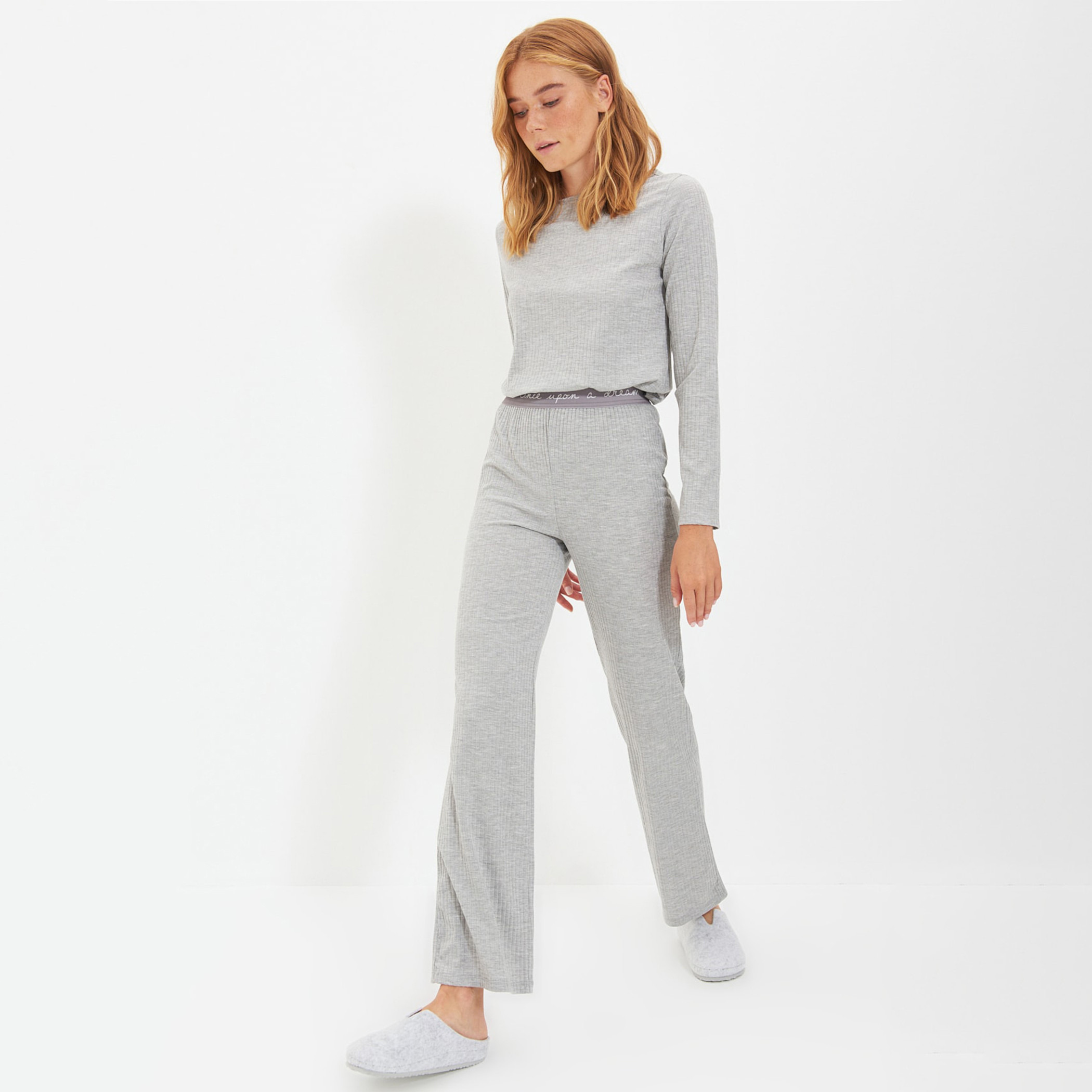 ترينديول رمادي  طقم  بيجاما -women-clothing-nightwear-pyjamas-longsets-image-1