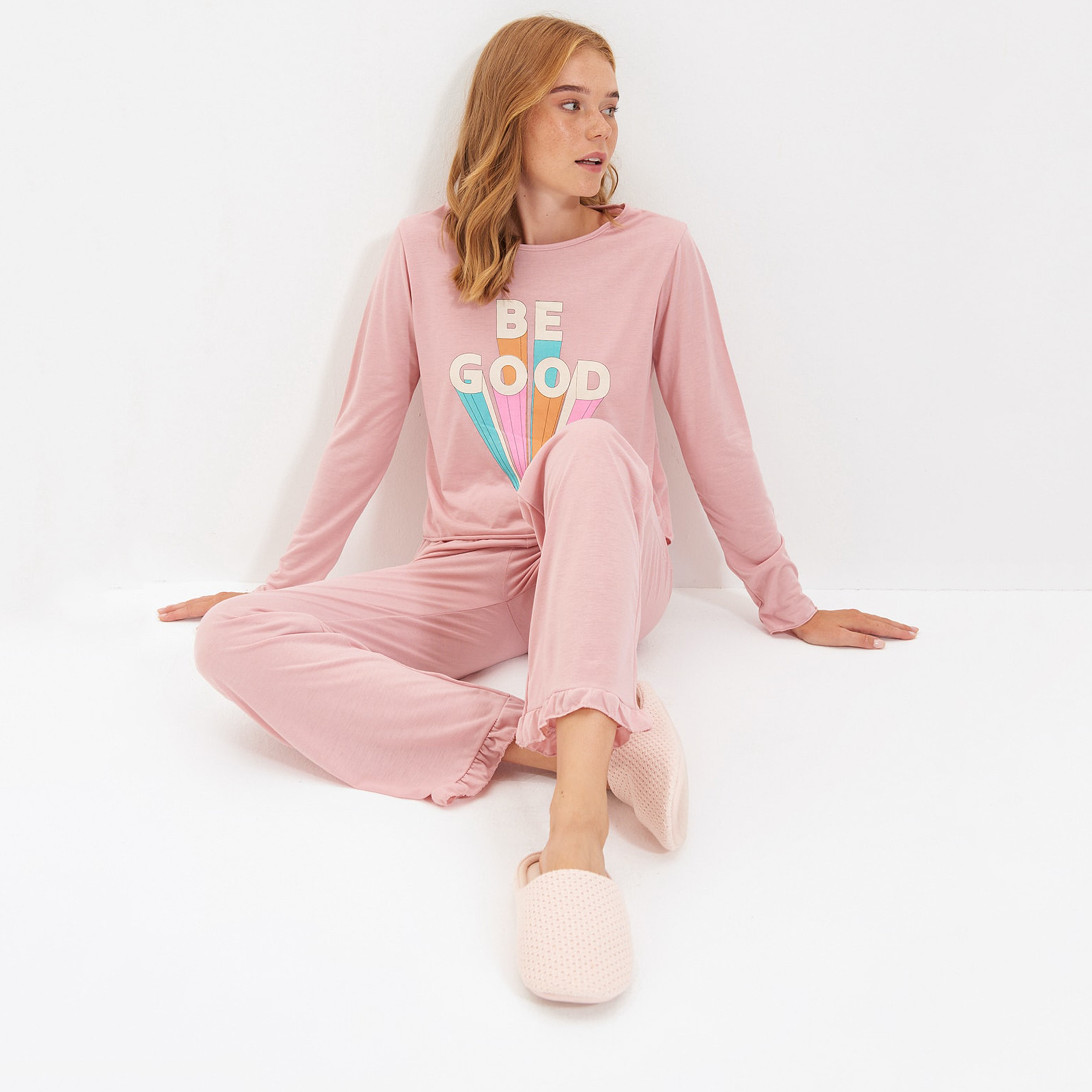 Trendyolmilla Women Printed Pyjama Set-women-clothing-nightwear-pyjamas-longsets-image-1