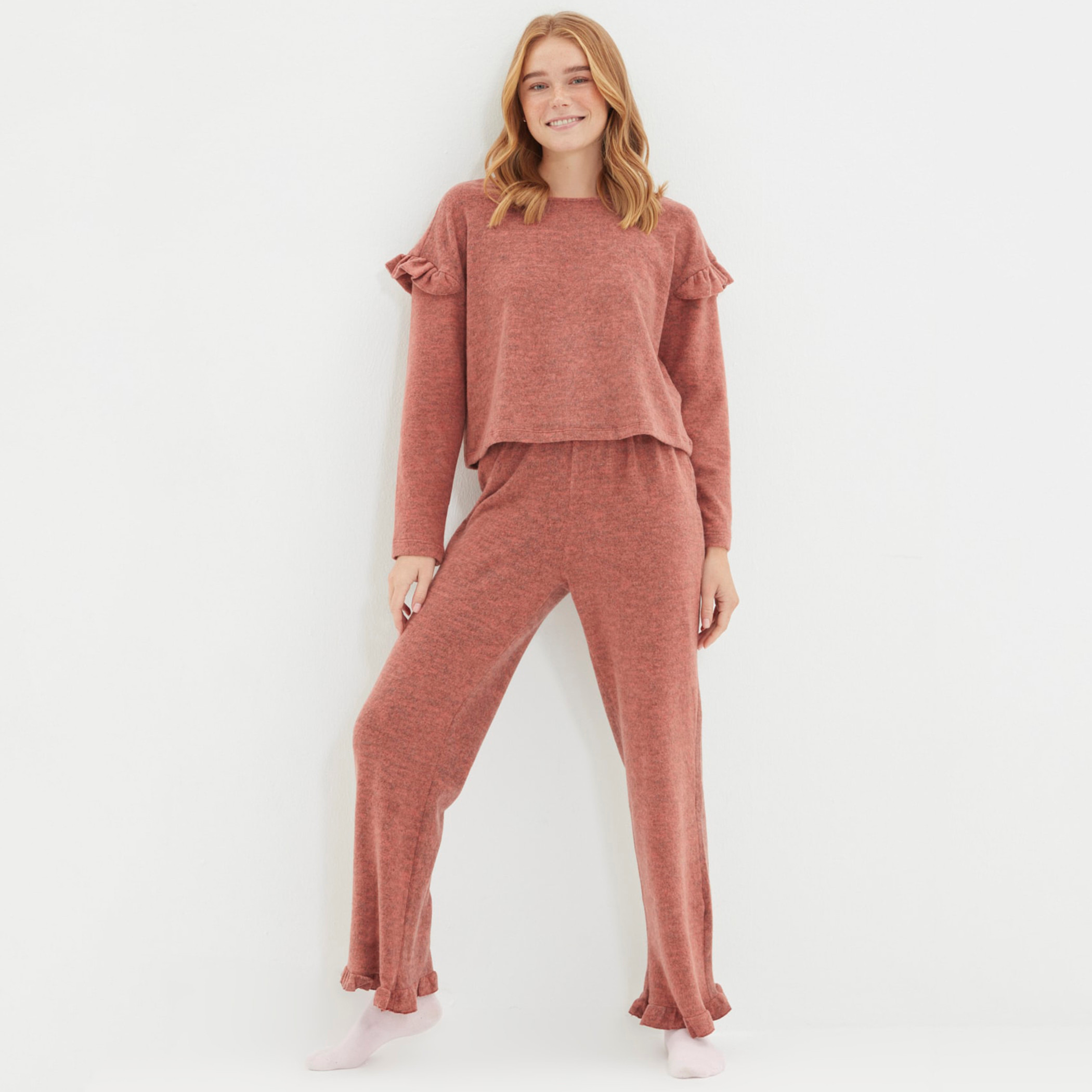 Trendyol Women Solid Crop Top-Pyjama Set-women-clothing-nightwear-pyjamas-longsets-image-2