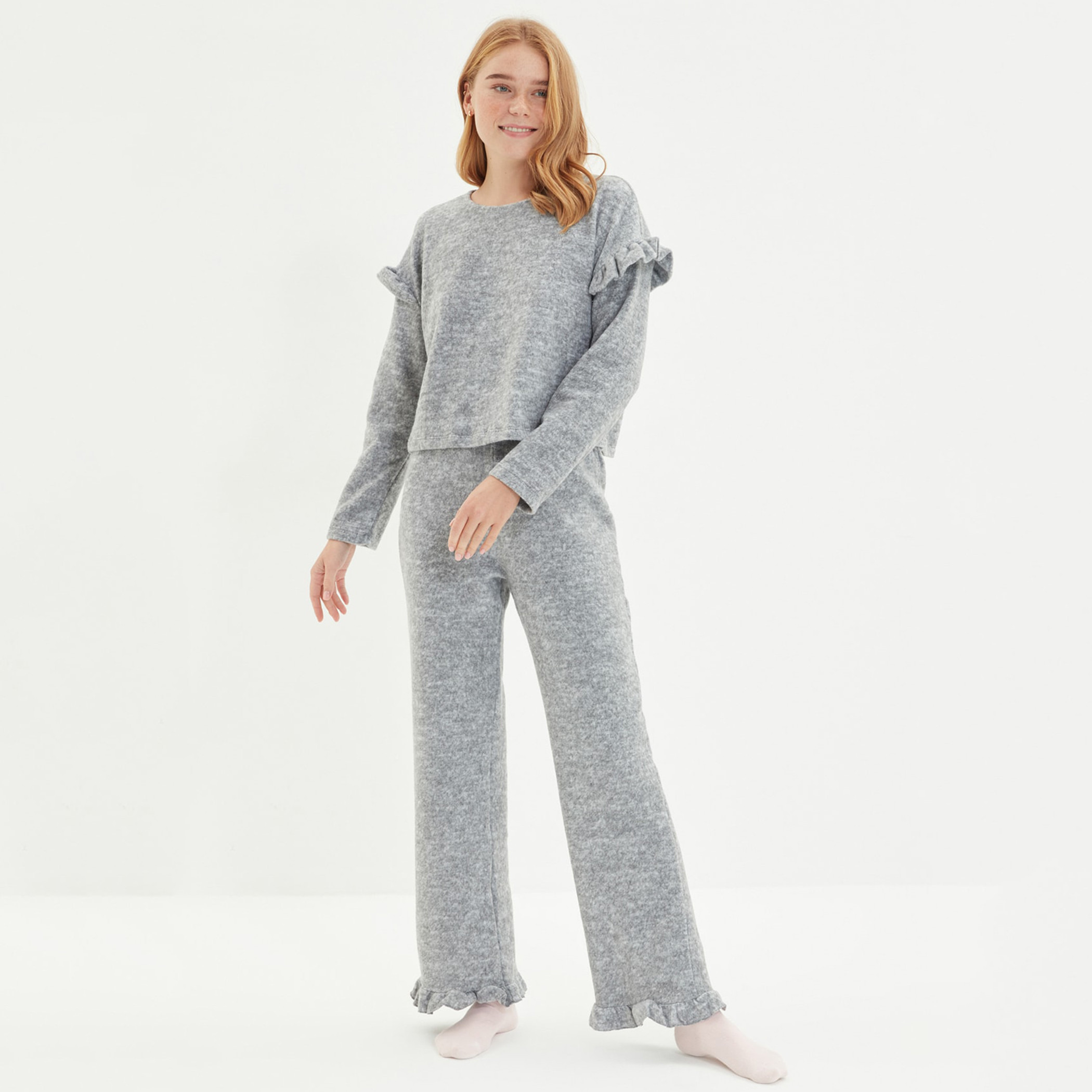 Trendyol Women Solid Crop Top-Pyjama Set-women-clothing-nightwear-pyjamas-longsets-image-1