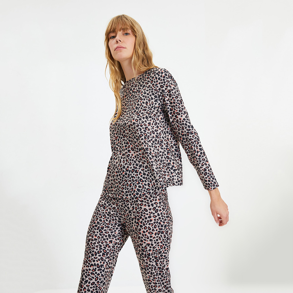 Set of 2 Trendyol Women Animal Print Crew Neck T-Shirt with Pyjama-women-clothing-nightwear-pyjamas-longsets-image-1