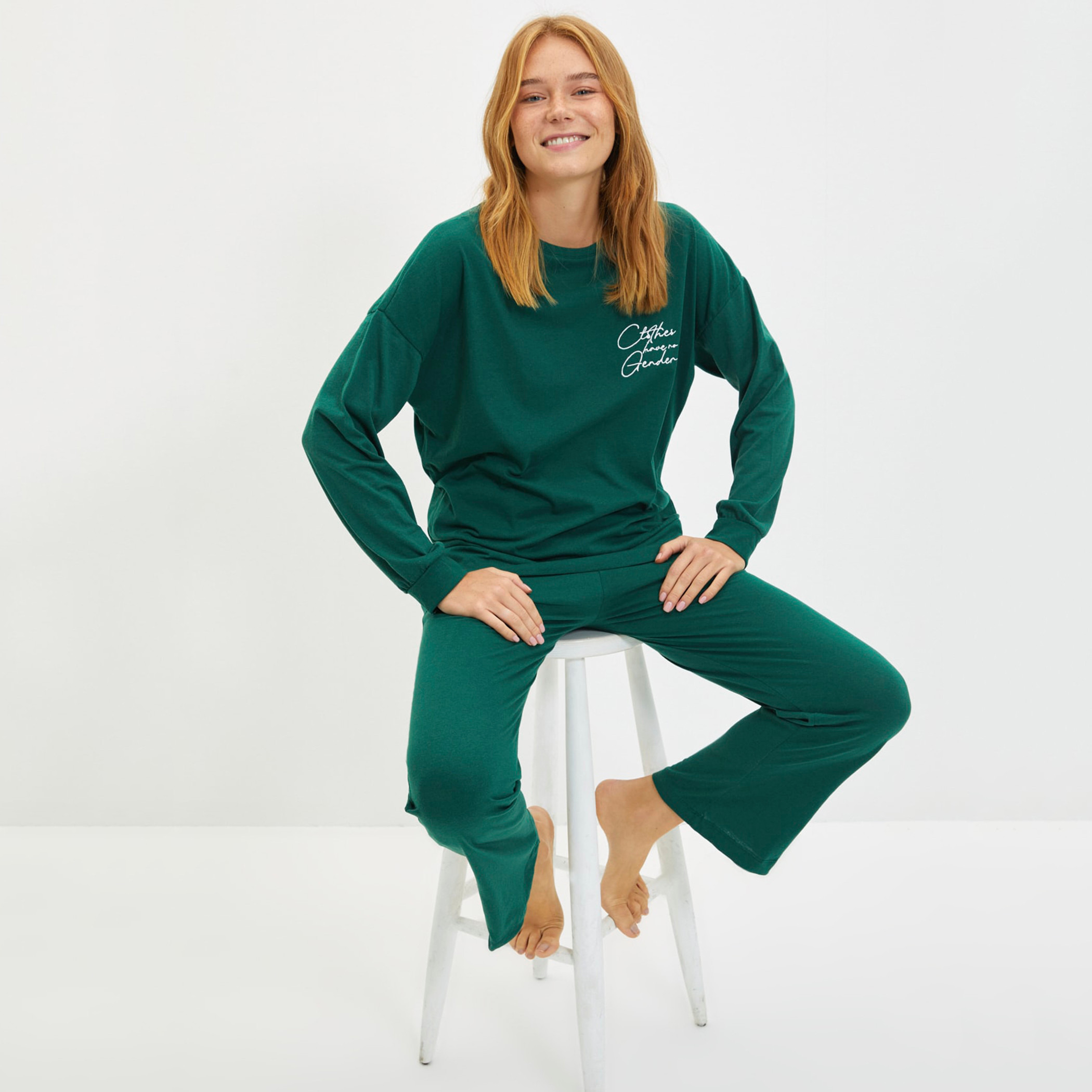 Trendyol Women Solid Crew Neck Sweatshirt-Pyjama Set-women-clothing-nightwear-pyjamas-longsets-image-2