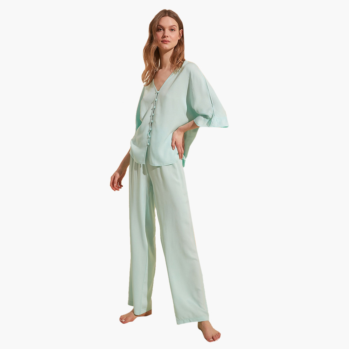 Trendyol Solid Pyjama Set-women-clothing-nightwear-pyjamas-longsets-image-1