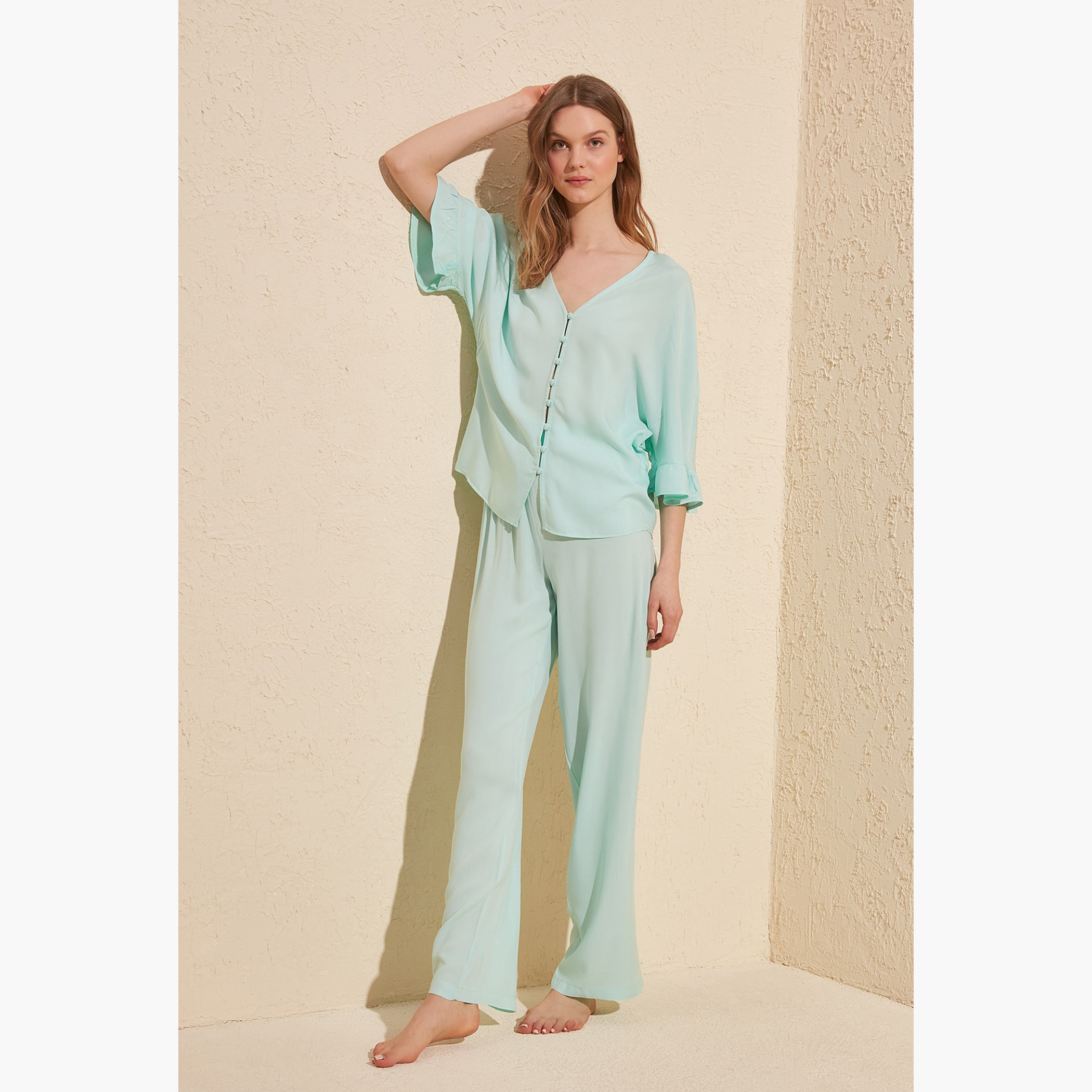 Trendyol Solid Pyjama Set-women-clothing-nightwear-pyjamas-longsets-image-3