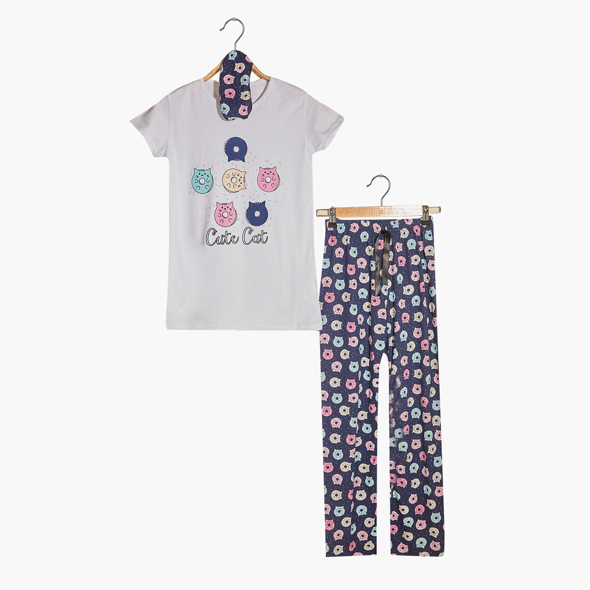 Trendyol Printed 3-Piece Nightwear Set-women-clothing-nightwear-pyjamas-longsets-image-1