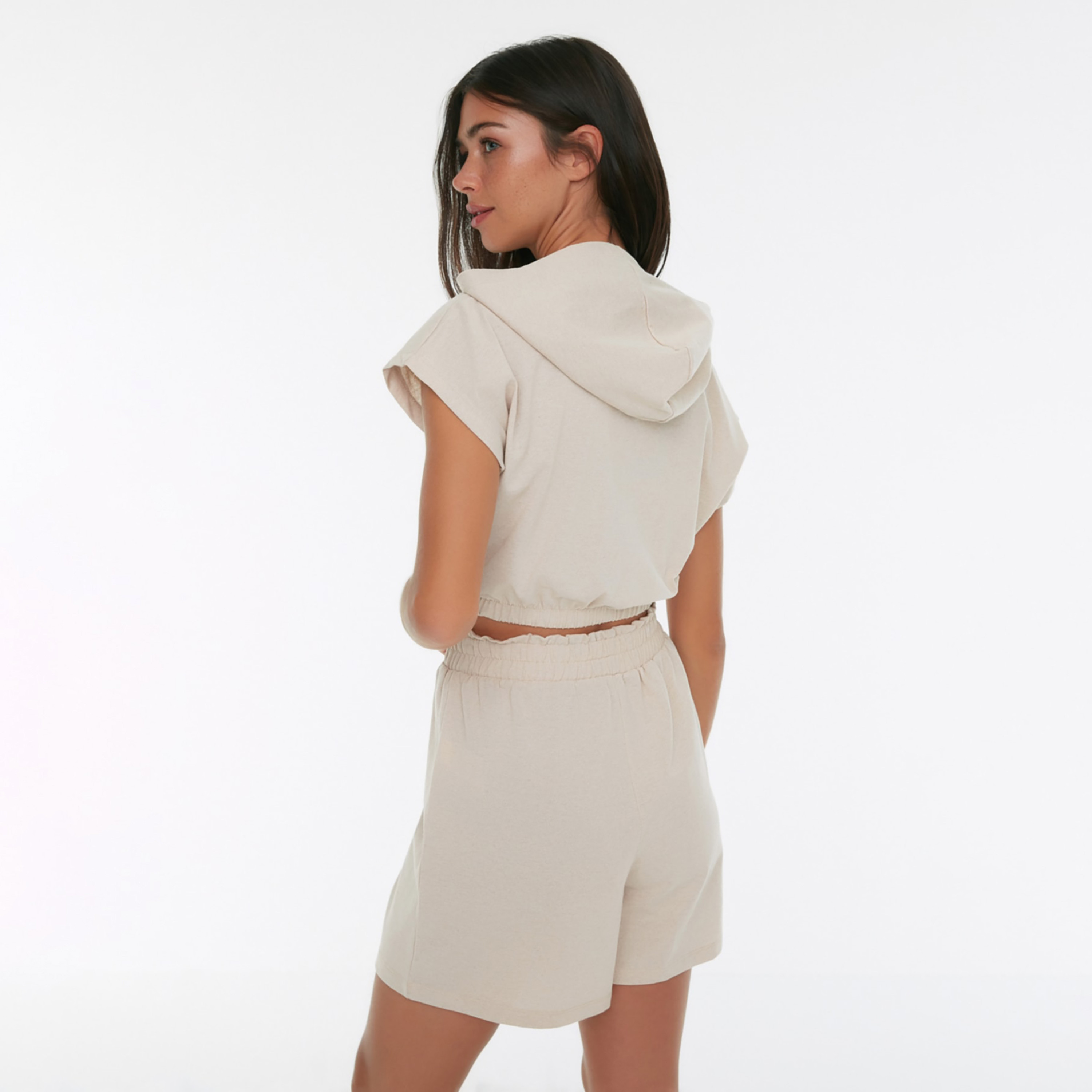 طقم هودي قصير وشورتس من ترينديول سادة مع لون بيج للنساء-sports-women-clothing-trackpantsandtracksuits-image-5