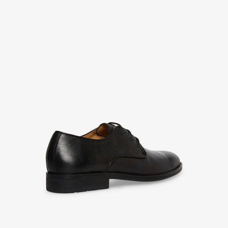 Steve Madden Men's Perforated Oxford Shoes with Lace-Up Closure