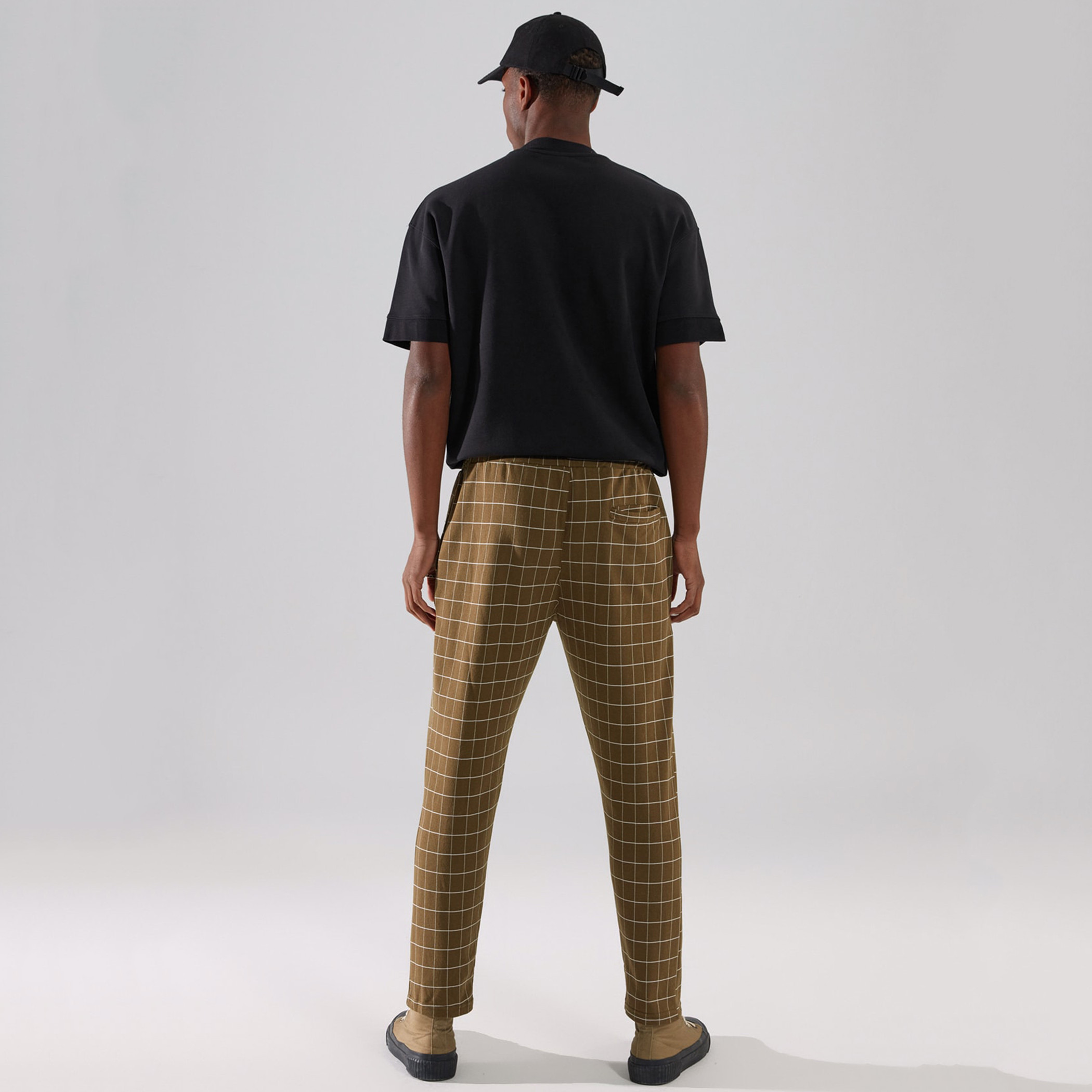 ترينديول بنى بانت عداء ببطء-men-clothing-bottoms-joggers-image-5