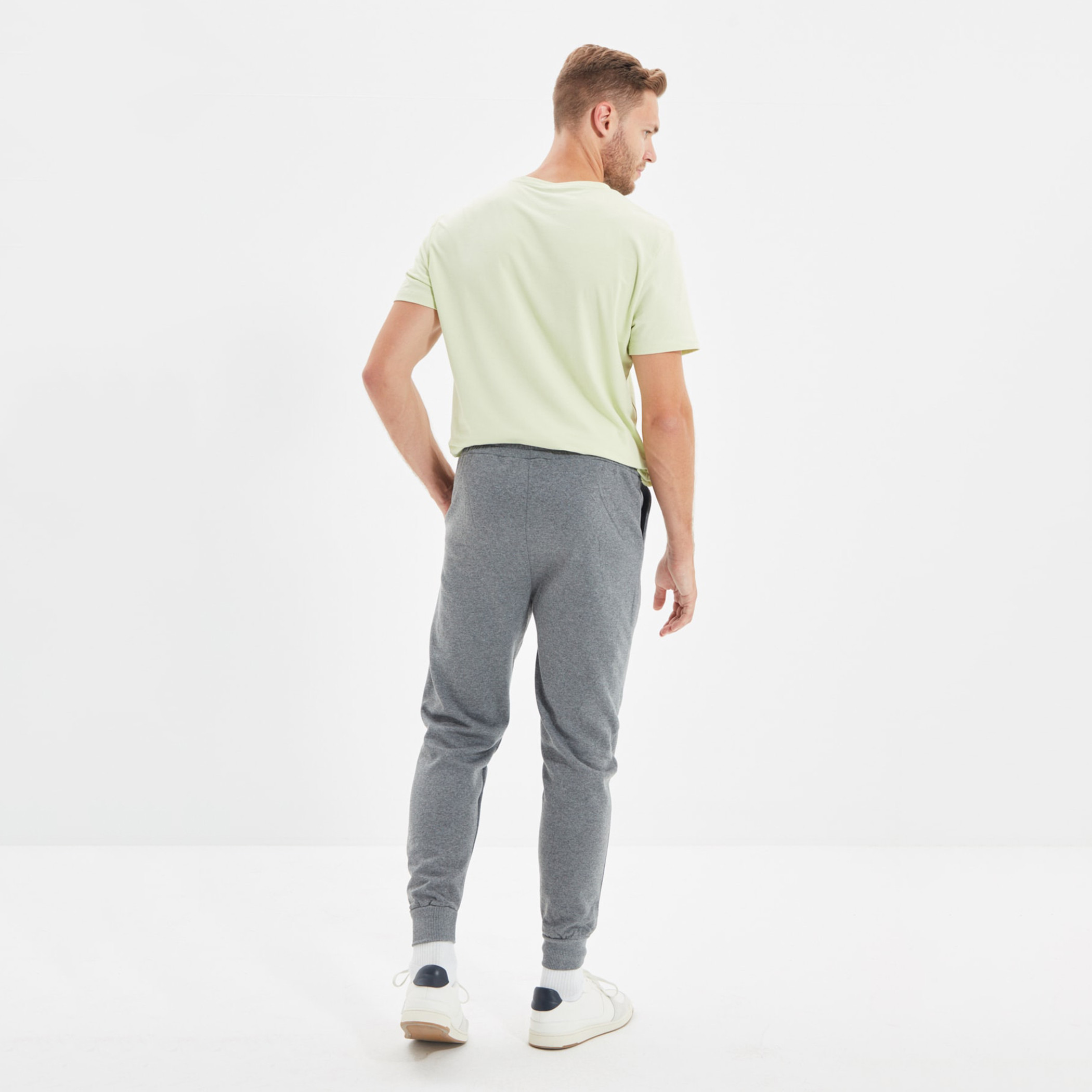 ترينديول رمادي بانت عداء ببطء-men-clothing-bottoms-joggers-image-6