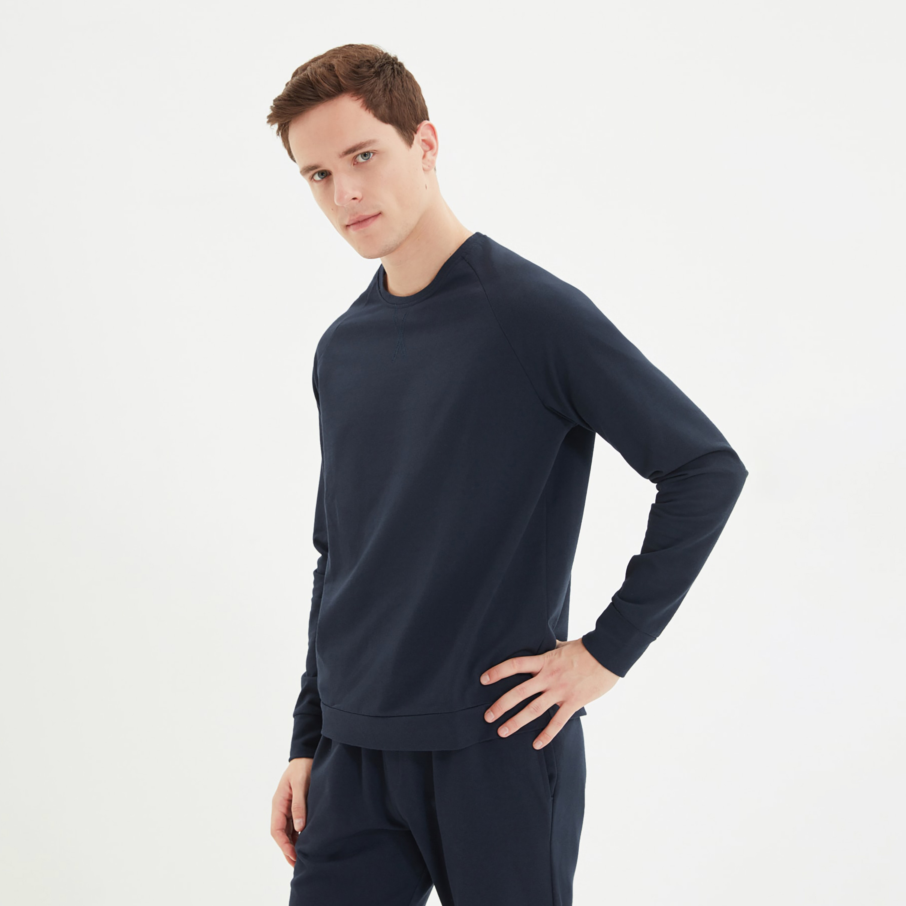 Trendyol Man Plain Crew Neck Sweatshirt and Drawstring Pyjamas Set-men-clothing-nightwear-sets-image-2