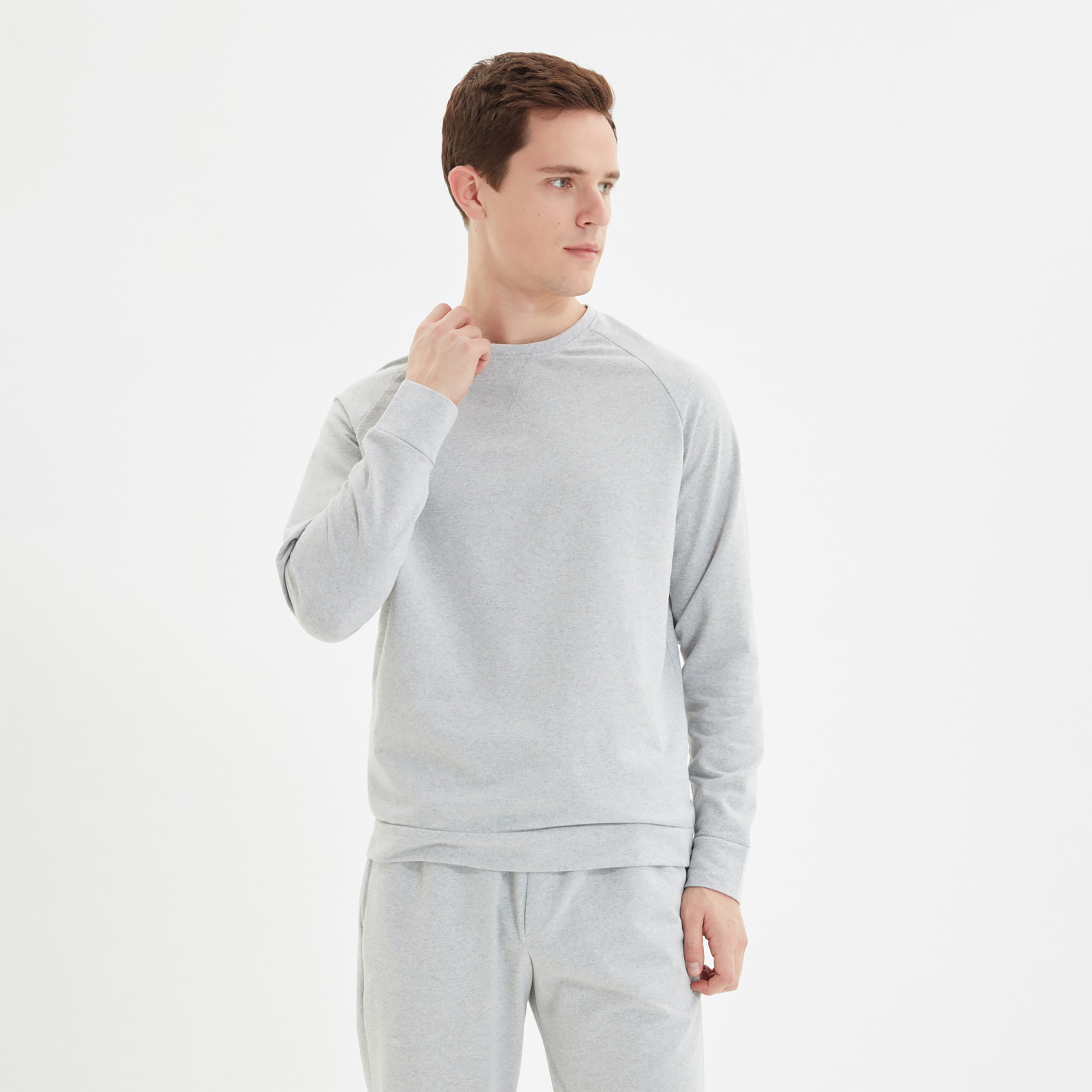 طقم كنزة وبيجاما برباط من ترينديول بياقة دائرية سادة بلون رمادي للرجال-men-clothing-nightwear-sets-image-8